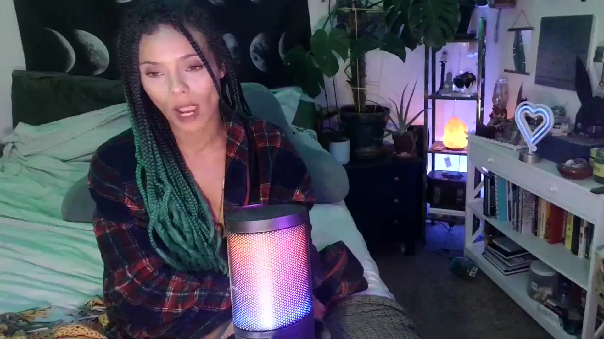 Gallery image thumbnail from LunarLexxx's myfreecams stream on, 03/24/2024, 10:28 image 16 of 20