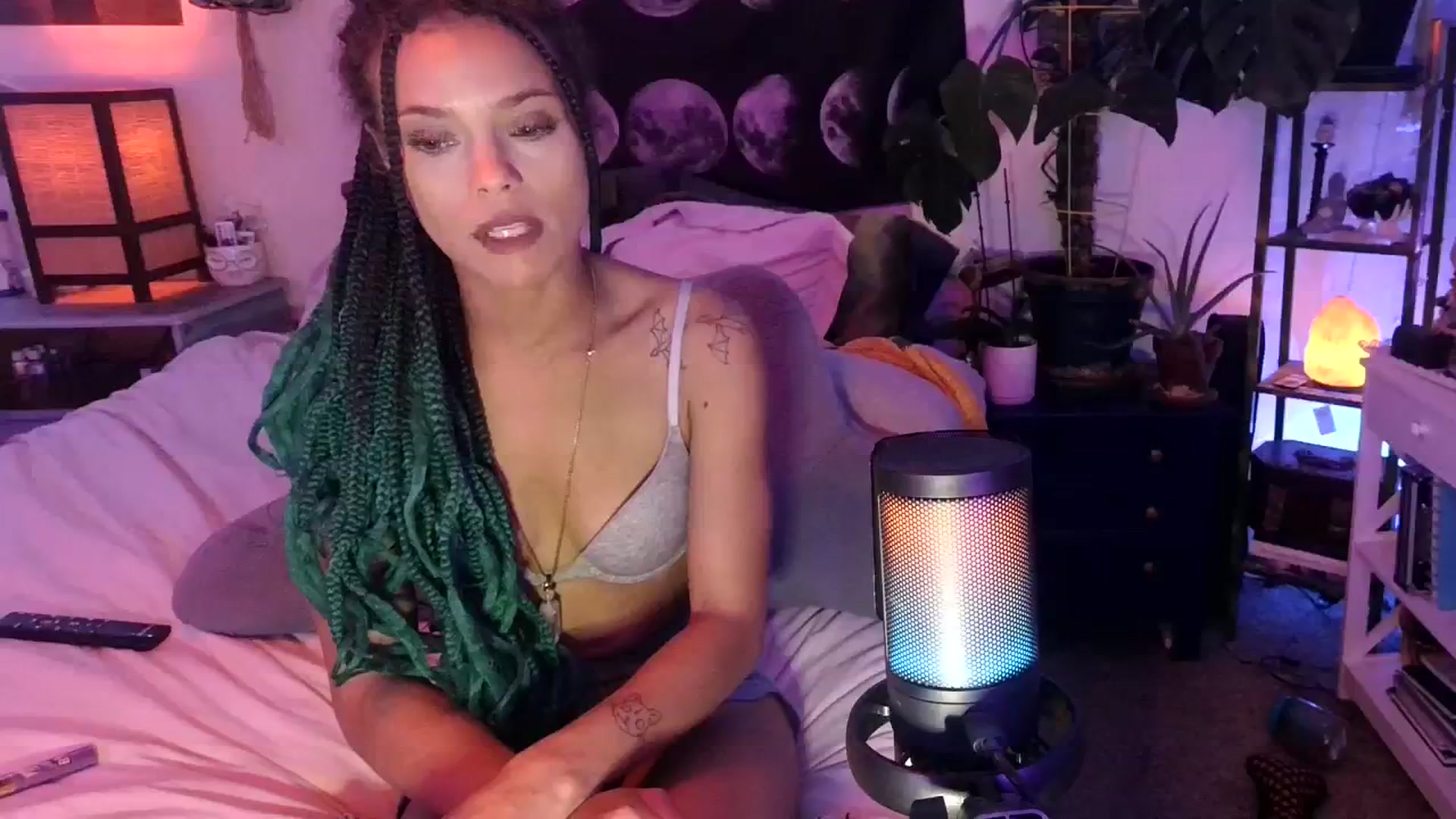 Gallery image thumbnail from LunarLexxx's myfreecams stream on, 03/25/2024, 12:24 image 2 of 20