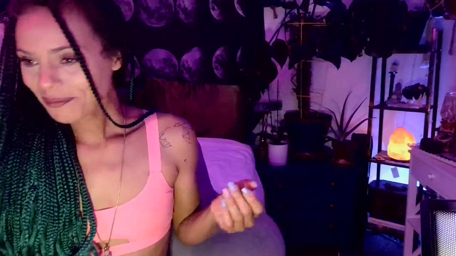 Gallery image thumbnail from LunarLexxx's myfreecams stream on, 03/30/2024, 08:30 image 14 of 20