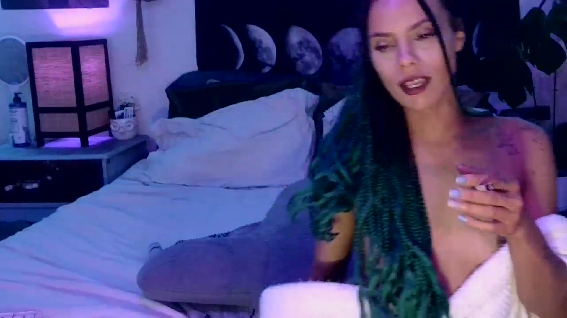 Gallery image thumbnail from LunarLexxx's myfreecams stream on, 03/31/2024, 11:12 image 2 of 20