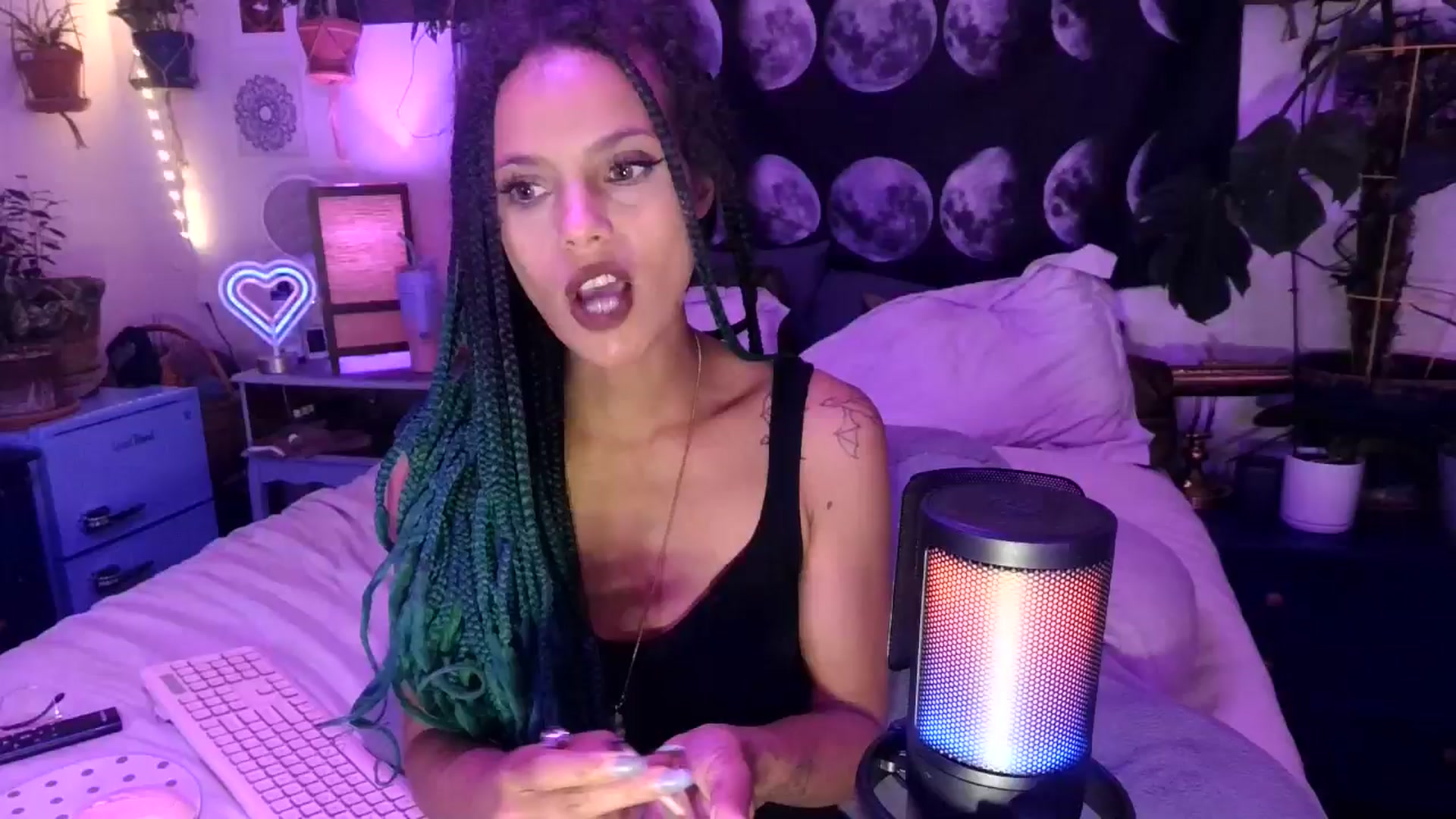 Gallery image thumbnail from LunarLexxx's myfreecams stream on, 04/26/2024, 11:14 image 13 of 20