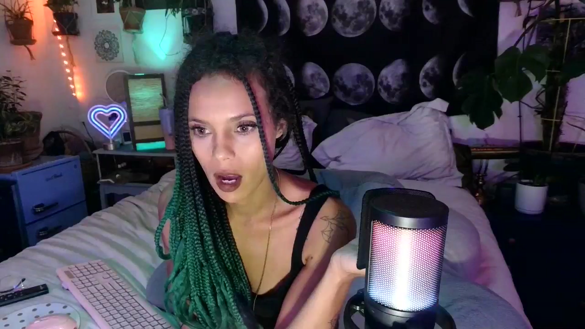 Gallery image thumbnail from LunarLexxx's myfreecams stream on, 04/26/2024, 11:14 image 15 of 20