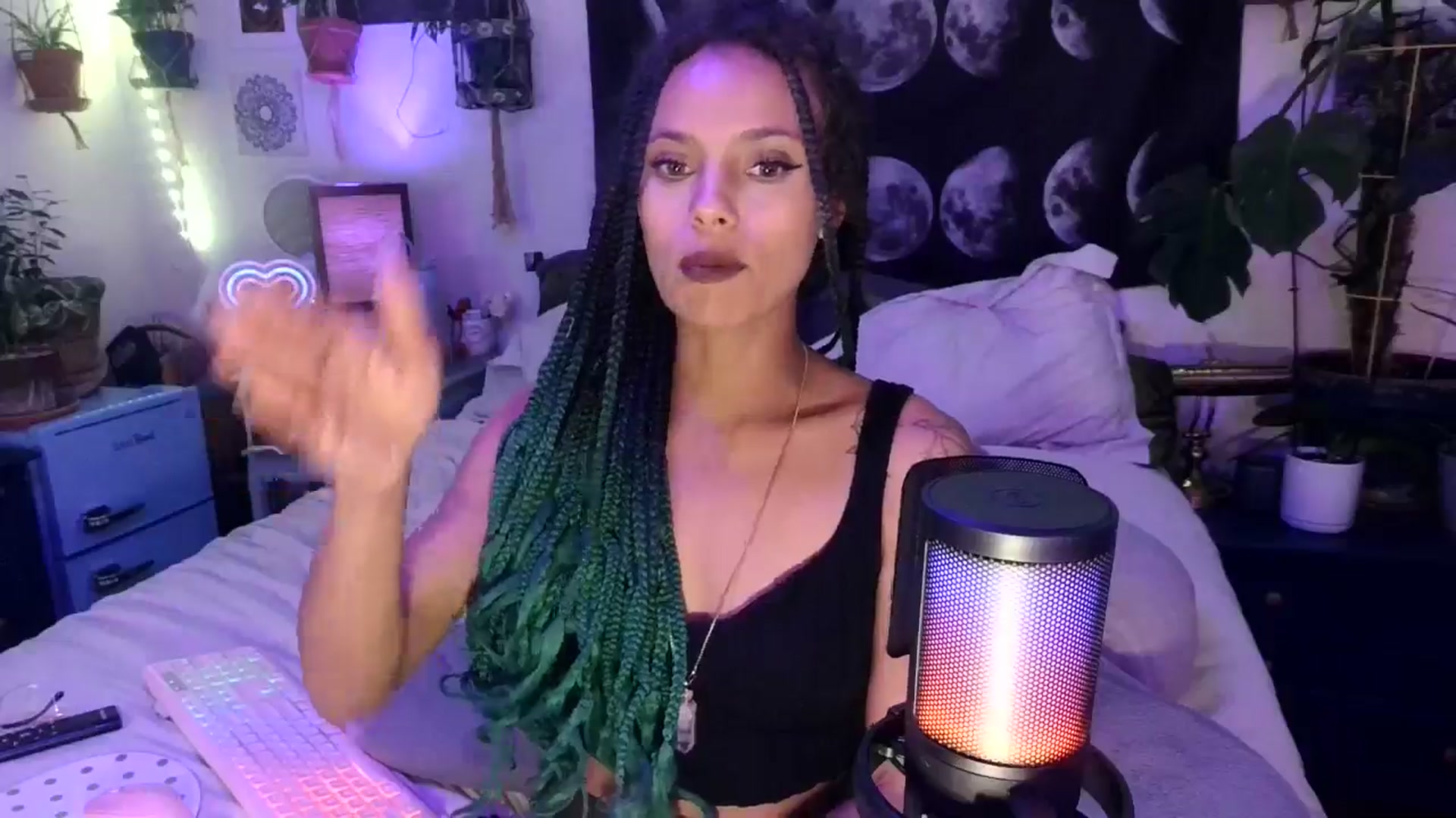 Gallery image thumbnail from LunarLexxx's myfreecams stream on, 04/26/2024, 11:14 image 9 of 20