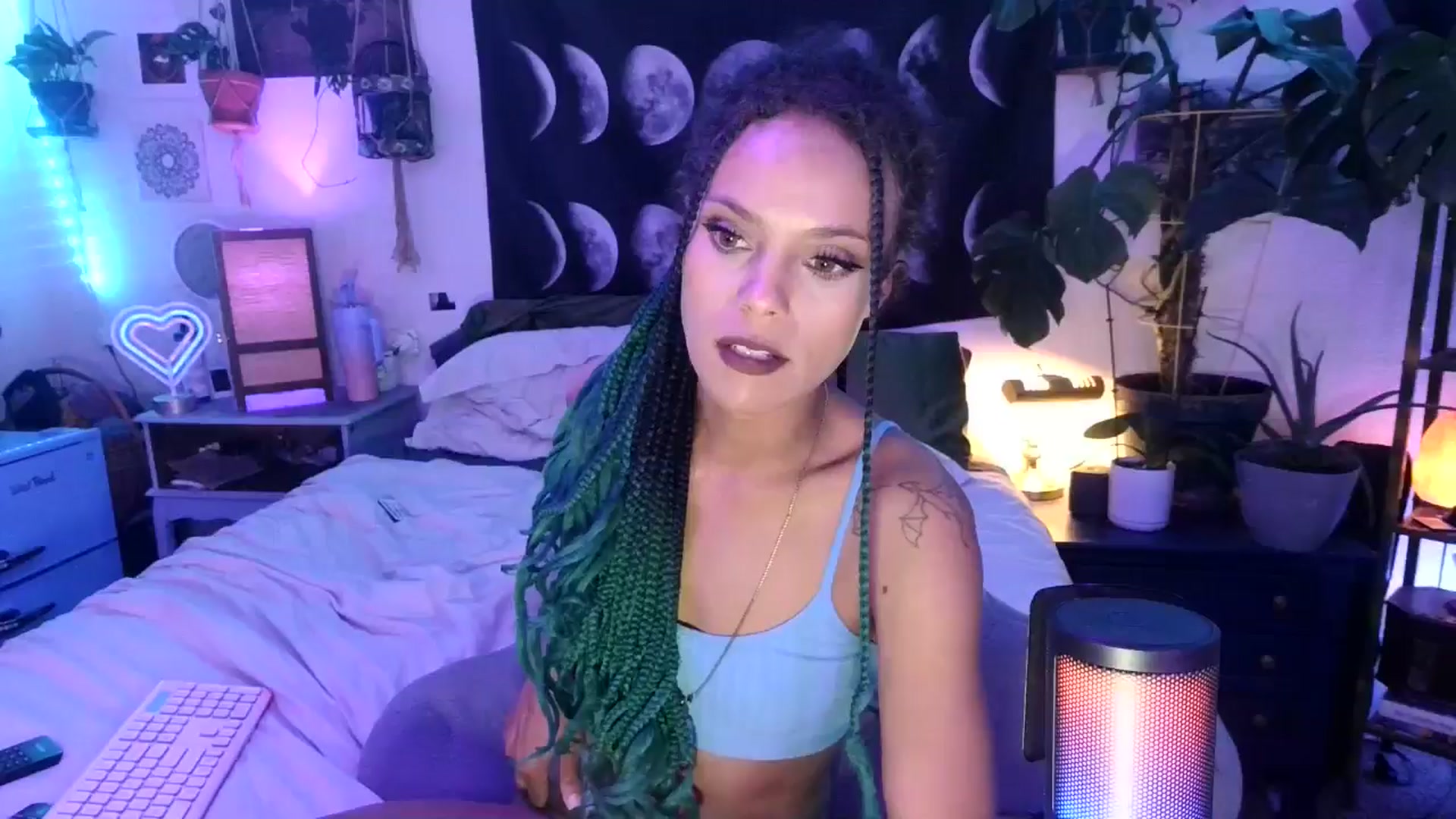 Gallery image thumbnail from LunarLexxx's myfreecams stream on, 04/28/2024, 11:50 image 9 of 20