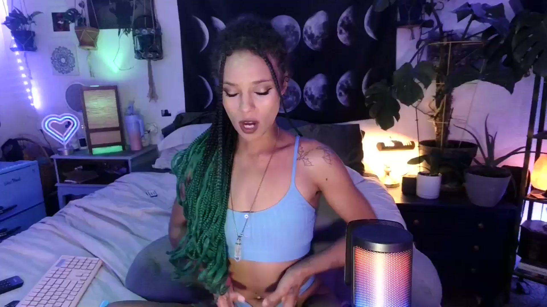 Gallery image thumbnail from LunarLexxx's myfreecams stream on, 04/28/2024, 11:50 image 8 of 20