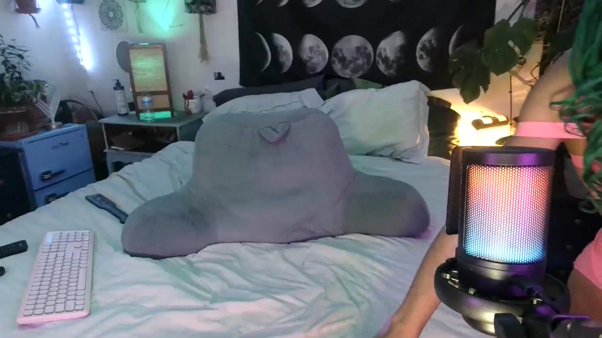Gallery image thumbnail from LunarLexxx's myfreecams stream on, 04/29/2024, 07:15 image 13 of 20
