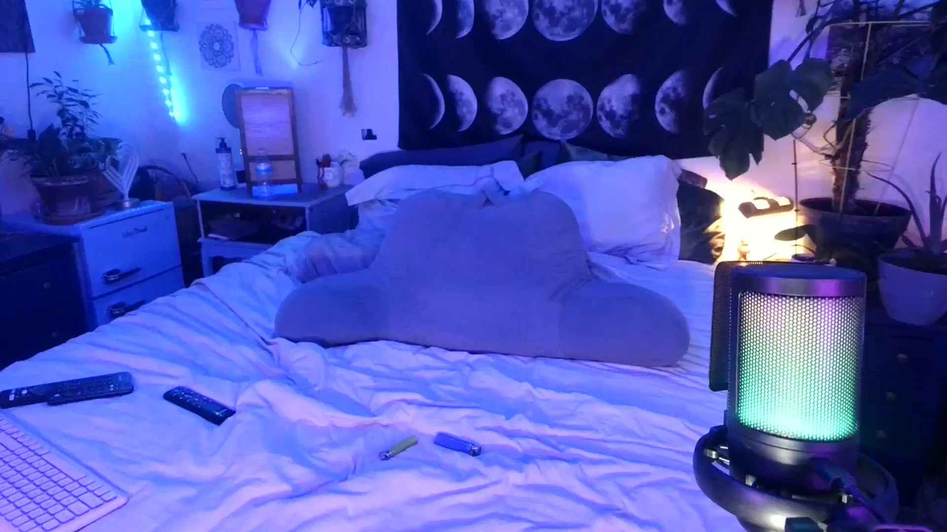 Gallery image thumbnail from LunarLexxx's myfreecams stream on, 04/29/2024, 10:14 image 19 of 20