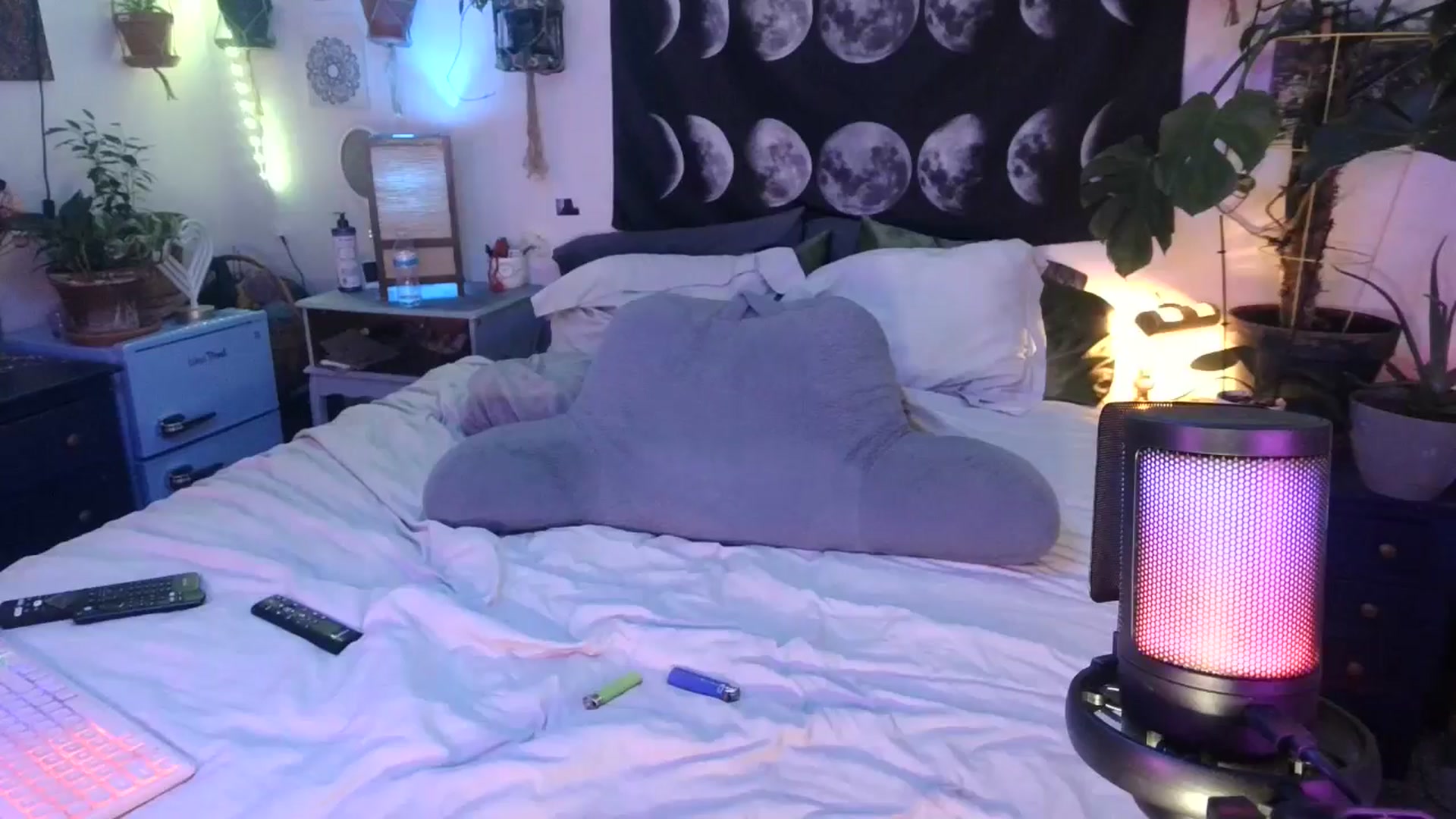 Gallery image thumbnail from LunarLexxx's myfreecams stream on, 04/29/2024, 10:14 image 18 of 20
