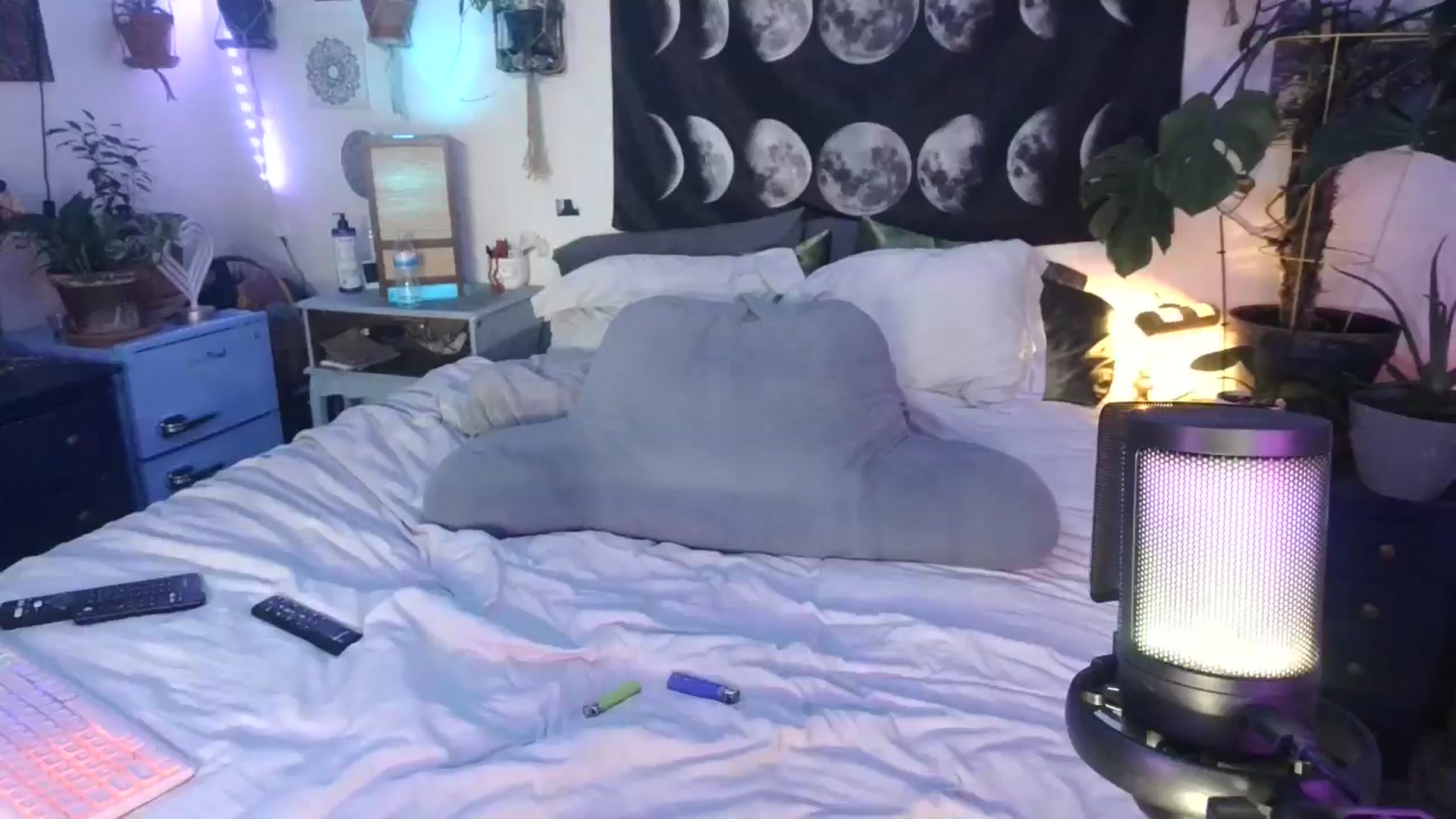Gallery image thumbnail from LunarLexxx's myfreecams stream on, 04/29/2024, 10:14 image 17 of 20