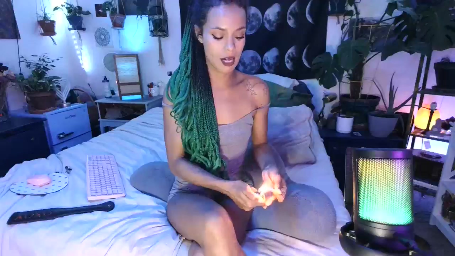 Gallery image thumbnail from LunarLexxx's myfreecams stream on, 05/09/2024, 09:54 image 9 of 20