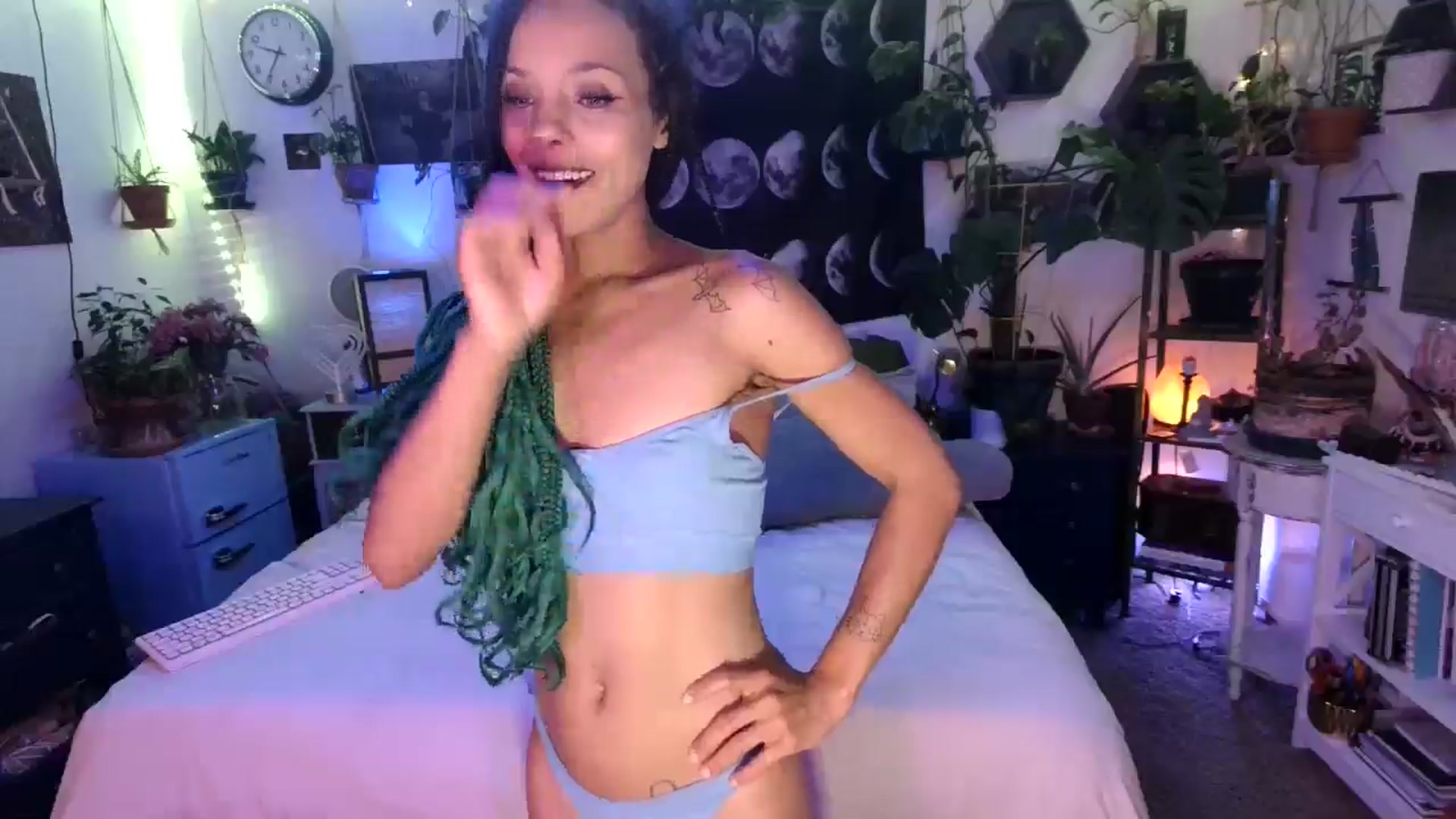 Gallery image thumbnail from LunarLexxx's myfreecams stream on, 05/31/2024, 09:50 image 15 of 20