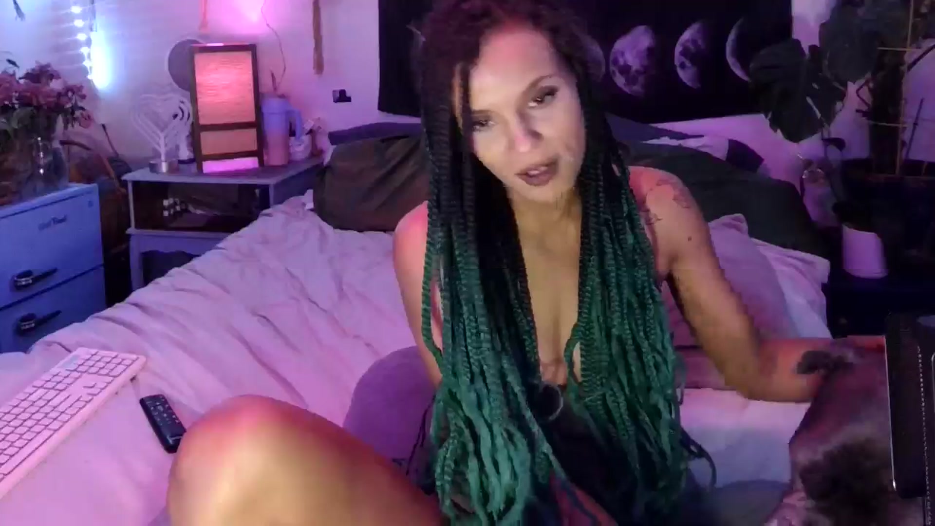 Gallery image thumbnail from LunarLexxx's myfreecams stream on, 06/02/2024, 08:41 image 16 of 20