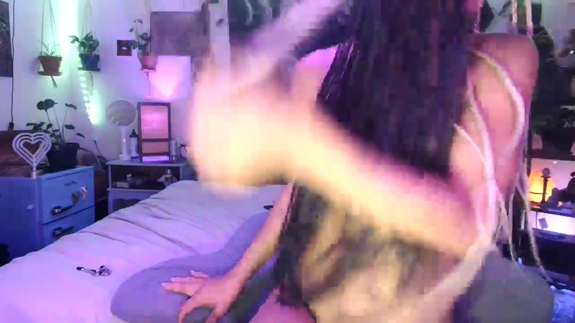 Gallery image thumbnail from LunarLexxx's myfreecams stream on, 07/06/2024, 12:51 image 19 of 20