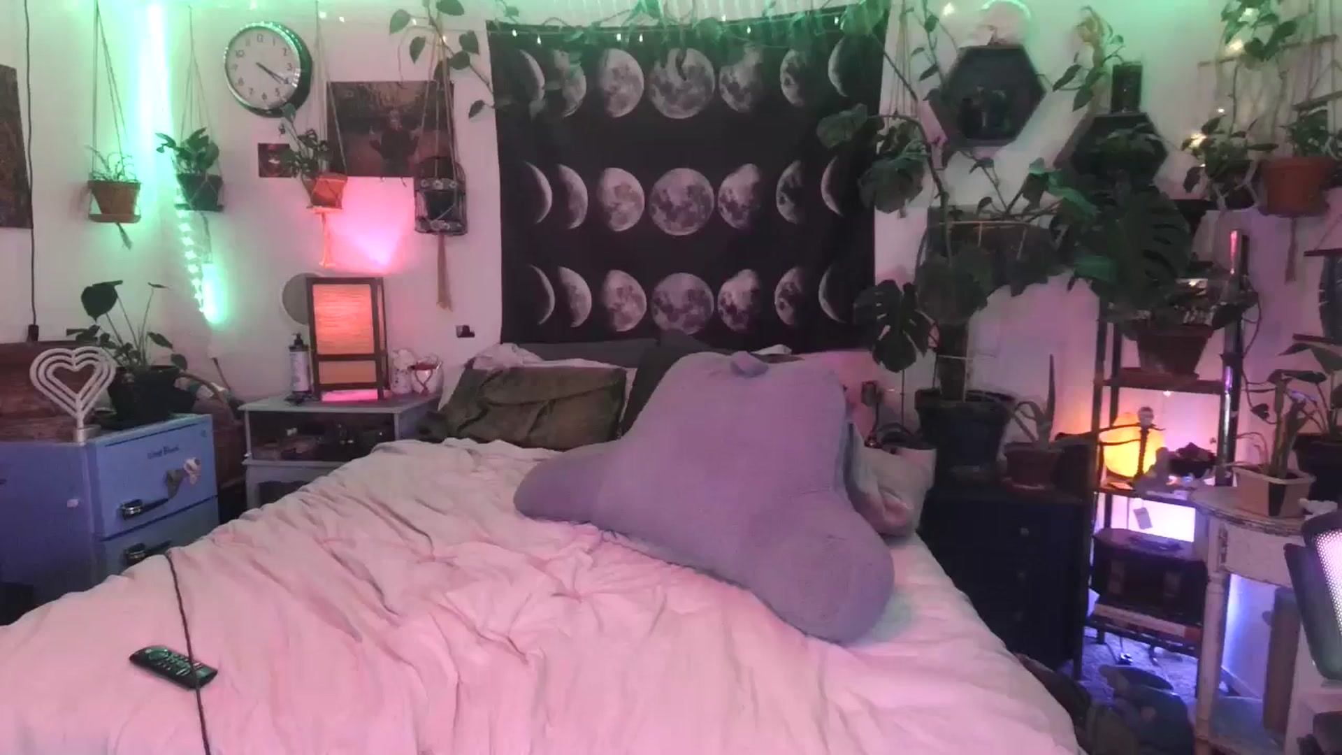 Gallery image thumbnail from LunarLexxx's myfreecams stream on, 07/13/2024, 11:17 image 8 of 20