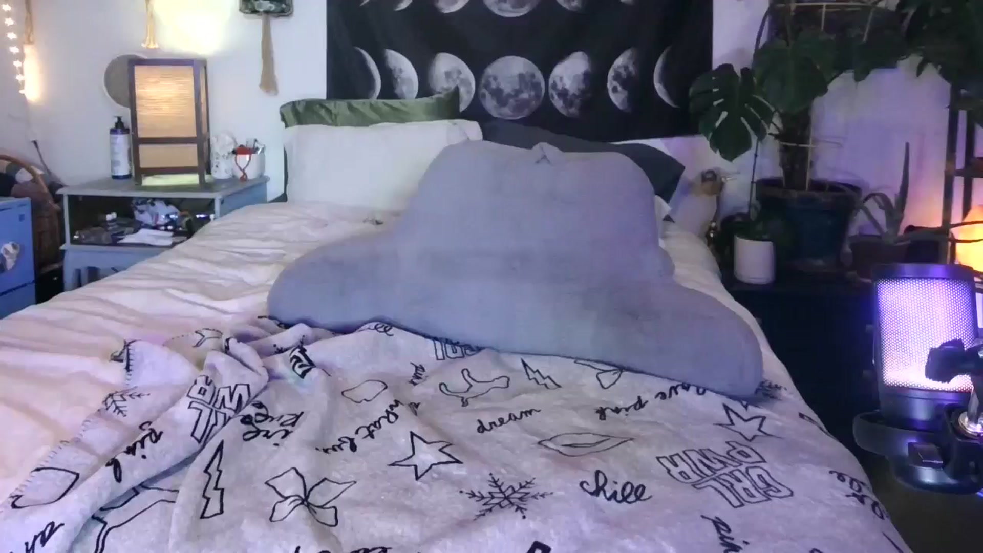 Gallery image thumbnail from LunarLexxx's myfreecams stream on, 07/16/2024, 10:11 image 11 of 20