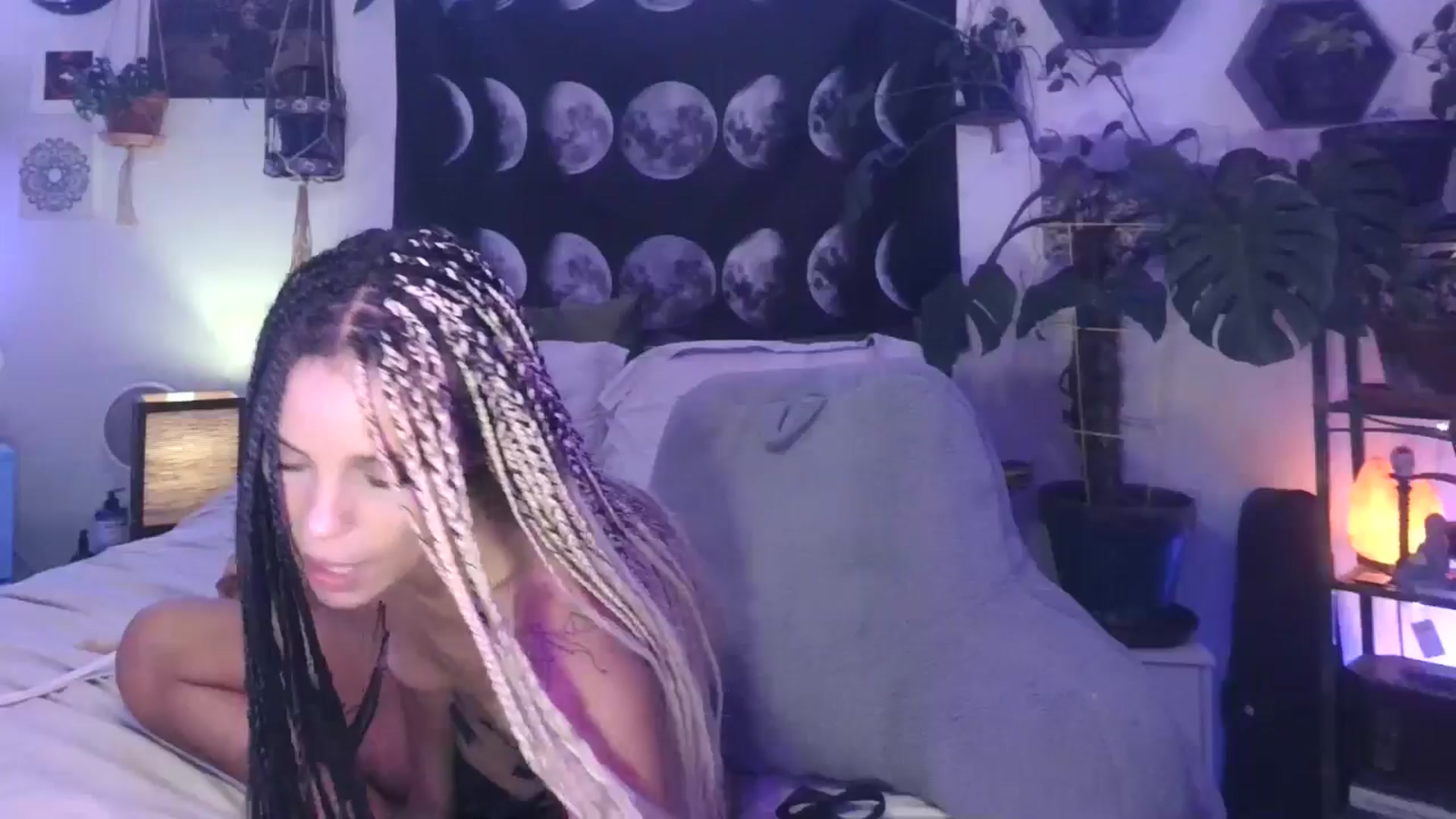 Gallery image thumbnail from LunarLexxx's myfreecams stream on, 07/19/2024, 09:18 image 17 of 20