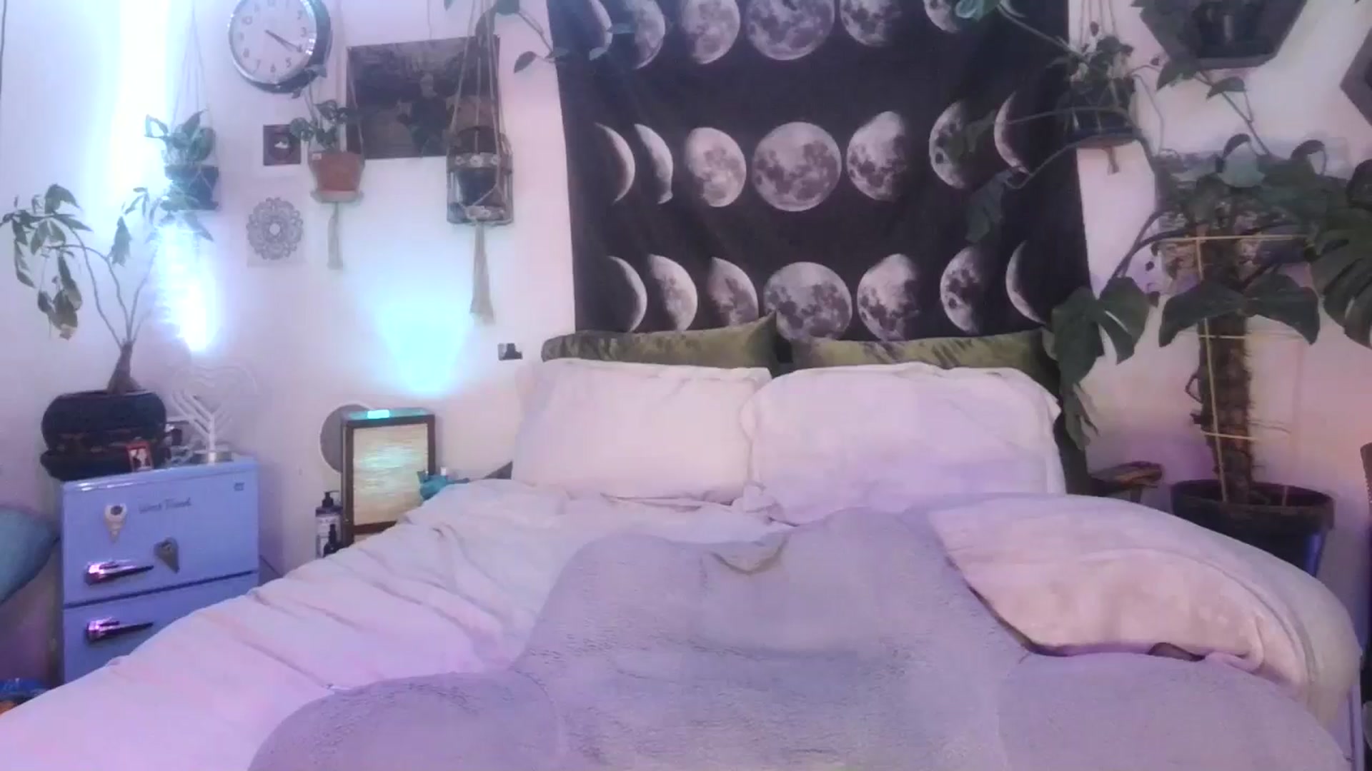 Gallery image thumbnail from LunarLexxx's myfreecams stream on, 07/23/2024, 11:38 image 3 of 20