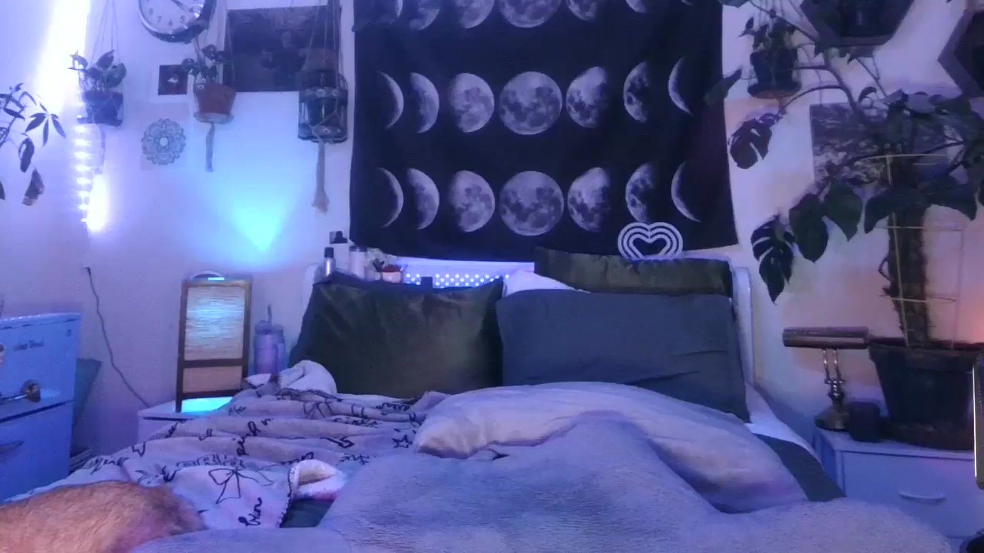 Gallery image thumbnail from LunarLexxx's myfreecams stream on, 07/27/2024, 10:15 image 7 of 20