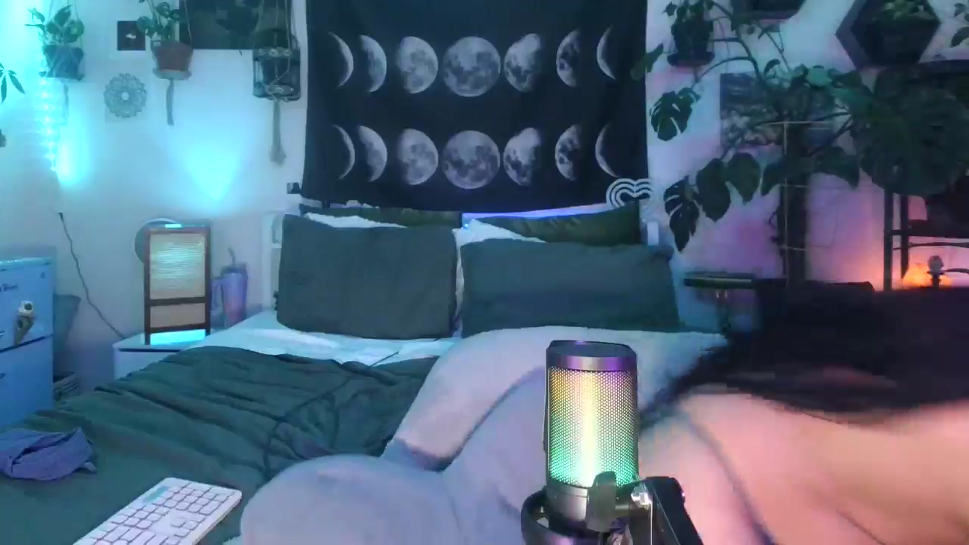 Gallery image thumbnail from LunarLexxx's myfreecams stream on, 07/30/2024, 09:37 image 13 of 20