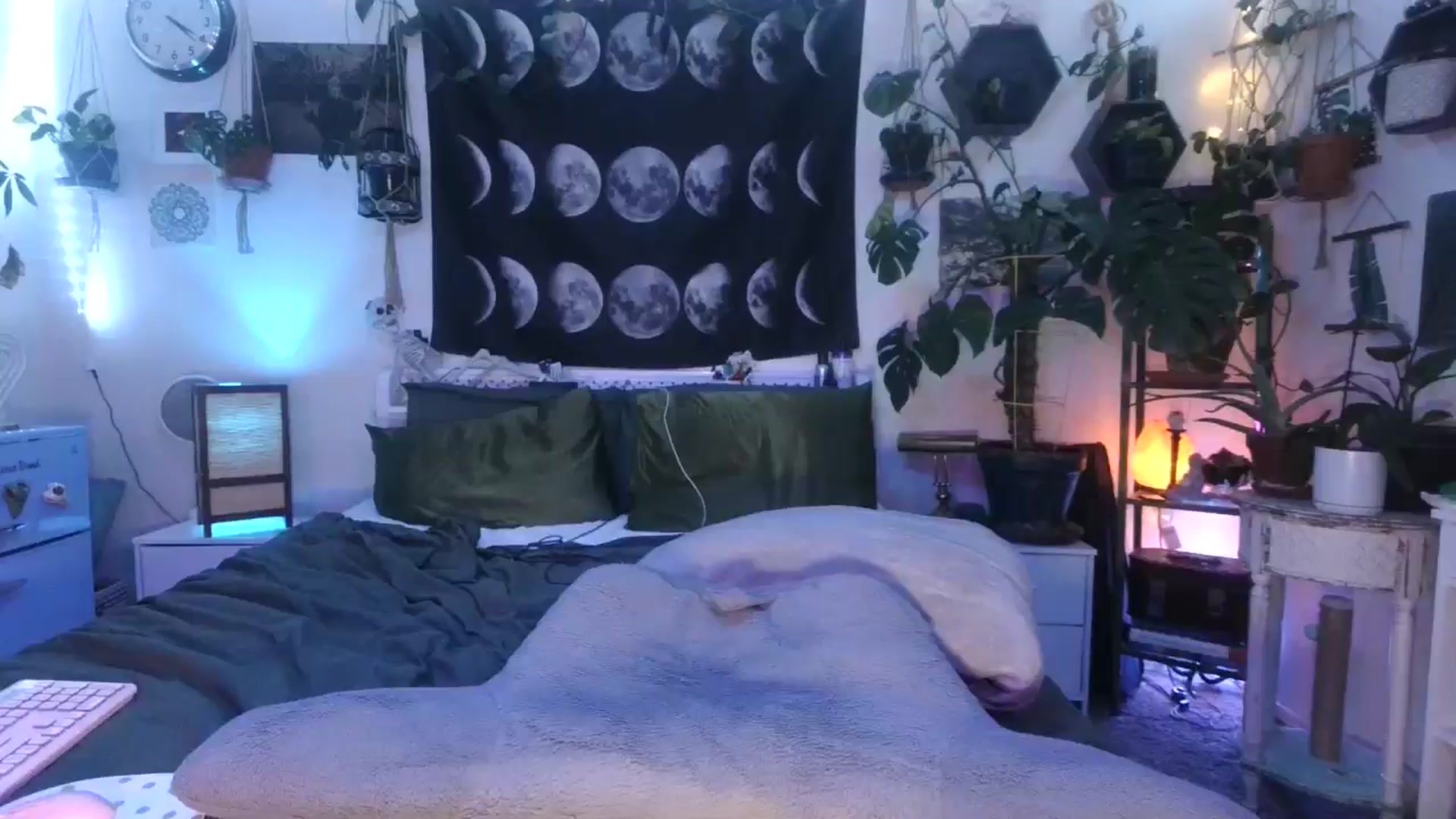 Gallery image thumbnail from LunarLexxx's myfreecams stream on, 08/09/2024, 06:40 image 5 of 20