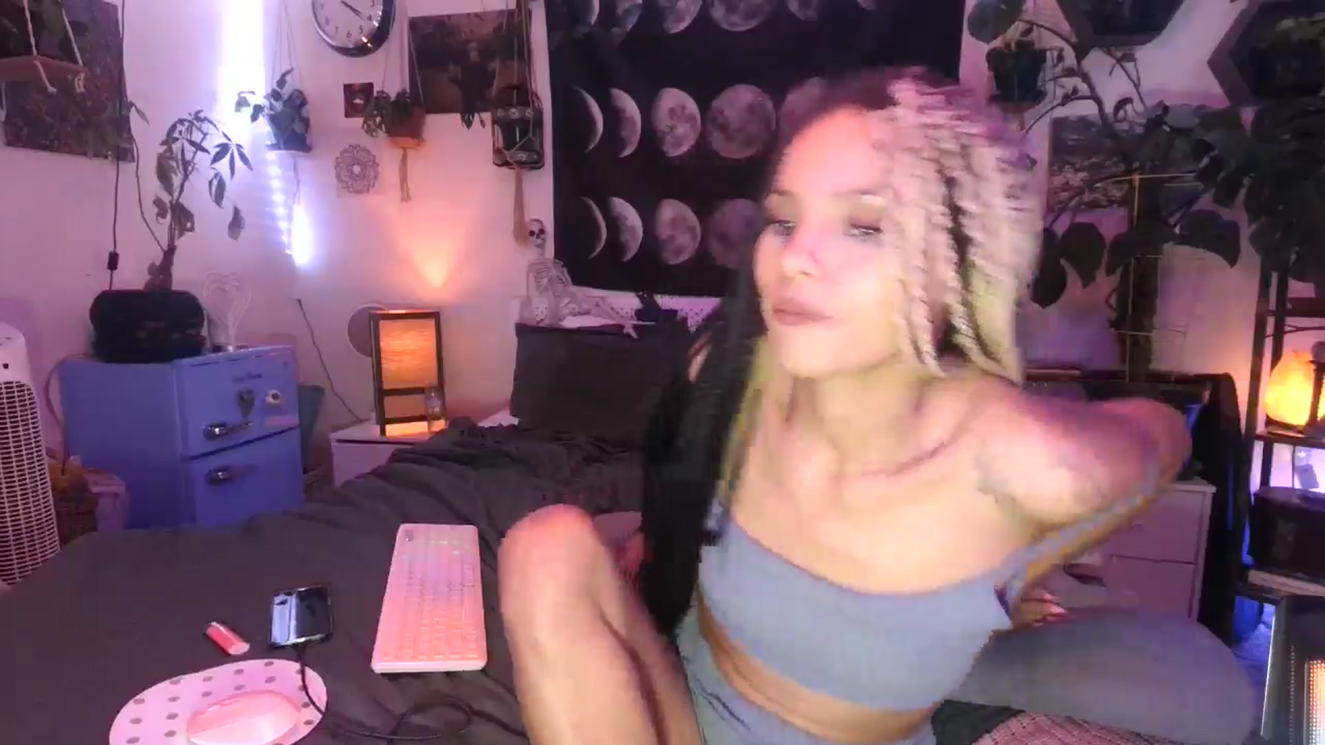 Gallery image thumbnail from LunarLexxx's myfreecams stream on, 08/10/2024, 08:56 image 6 of 20