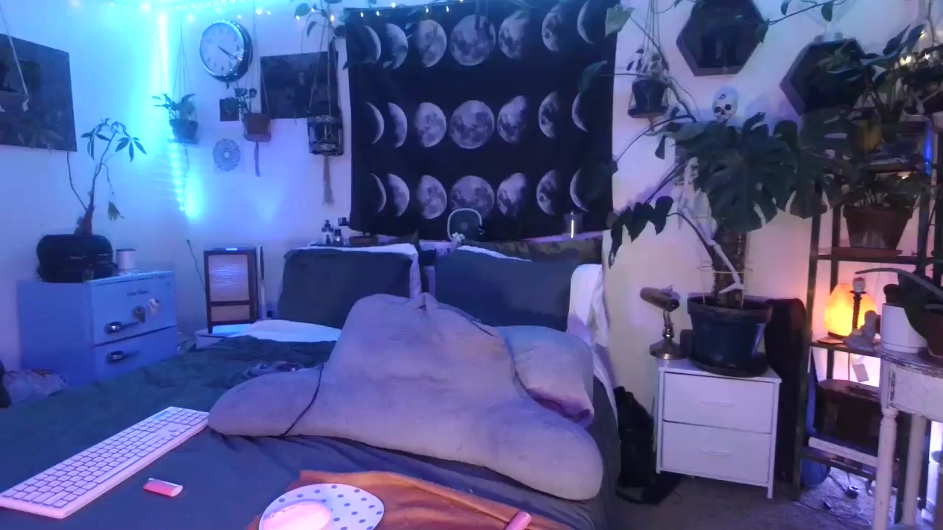 Gallery image thumbnail from LunarLexxx's myfreecams stream on, 08/28/2024, 08:19 image 13 of 20
