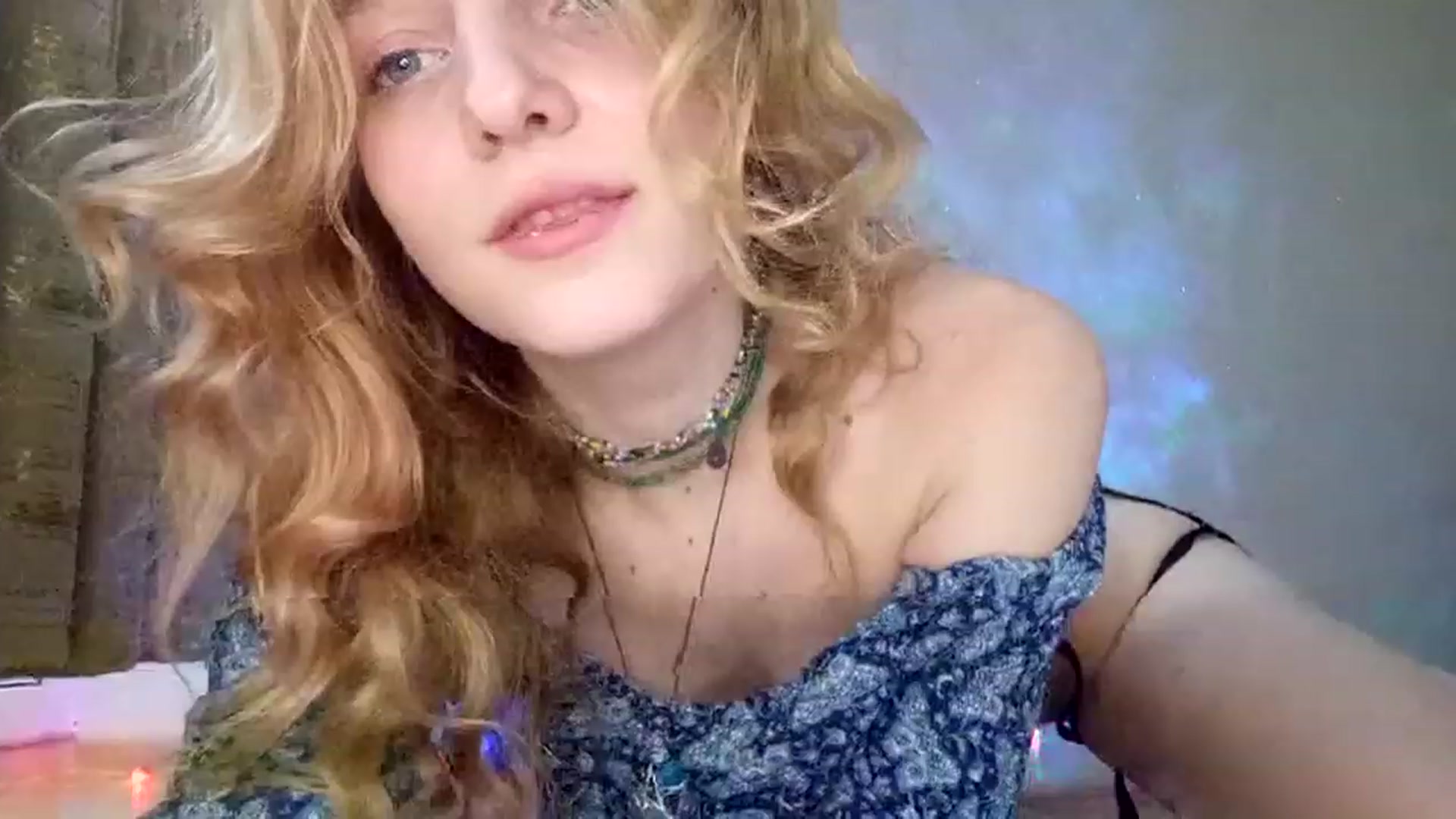 Gallery image thumbnail from LunarWltch's myfreecams stream on, 12/11/2022, 11:48 image 6 of 20