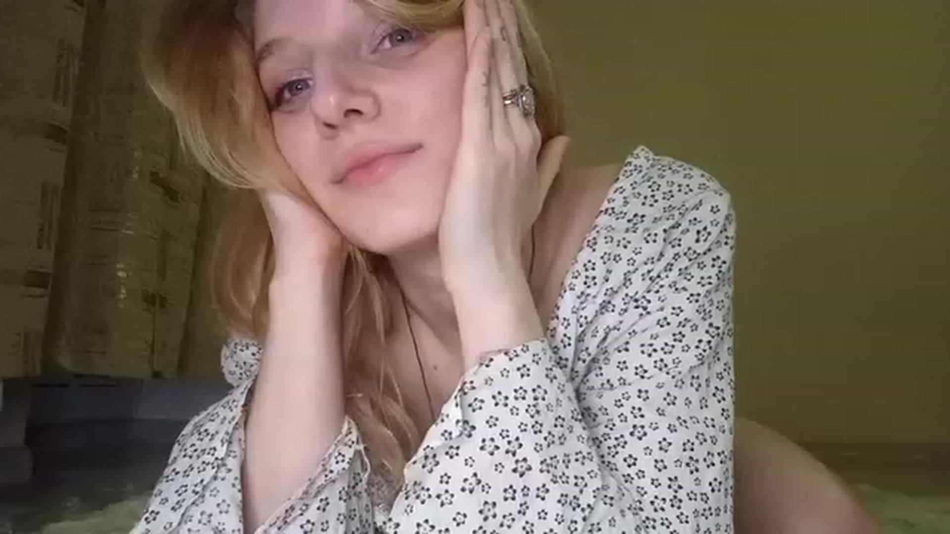 Gallery image thumbnail from LunarWltch's myfreecams stream on, 01/15/2023, 14:19 image 8 of 20