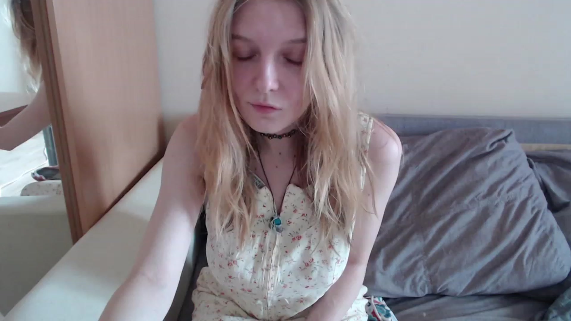 Gallery image thumbnail from LunarWltch's myfreecams stream on, 02/07/2023, 14:08 image 4 of 20