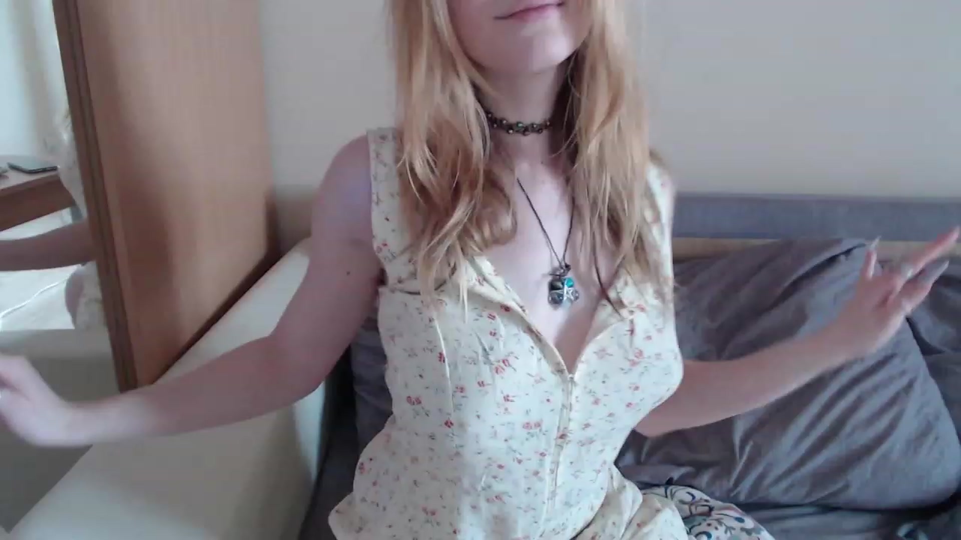 Gallery image thumbnail from LunarWltch's myfreecams stream on, 02/07/2023, 14:08 image 18 of 20