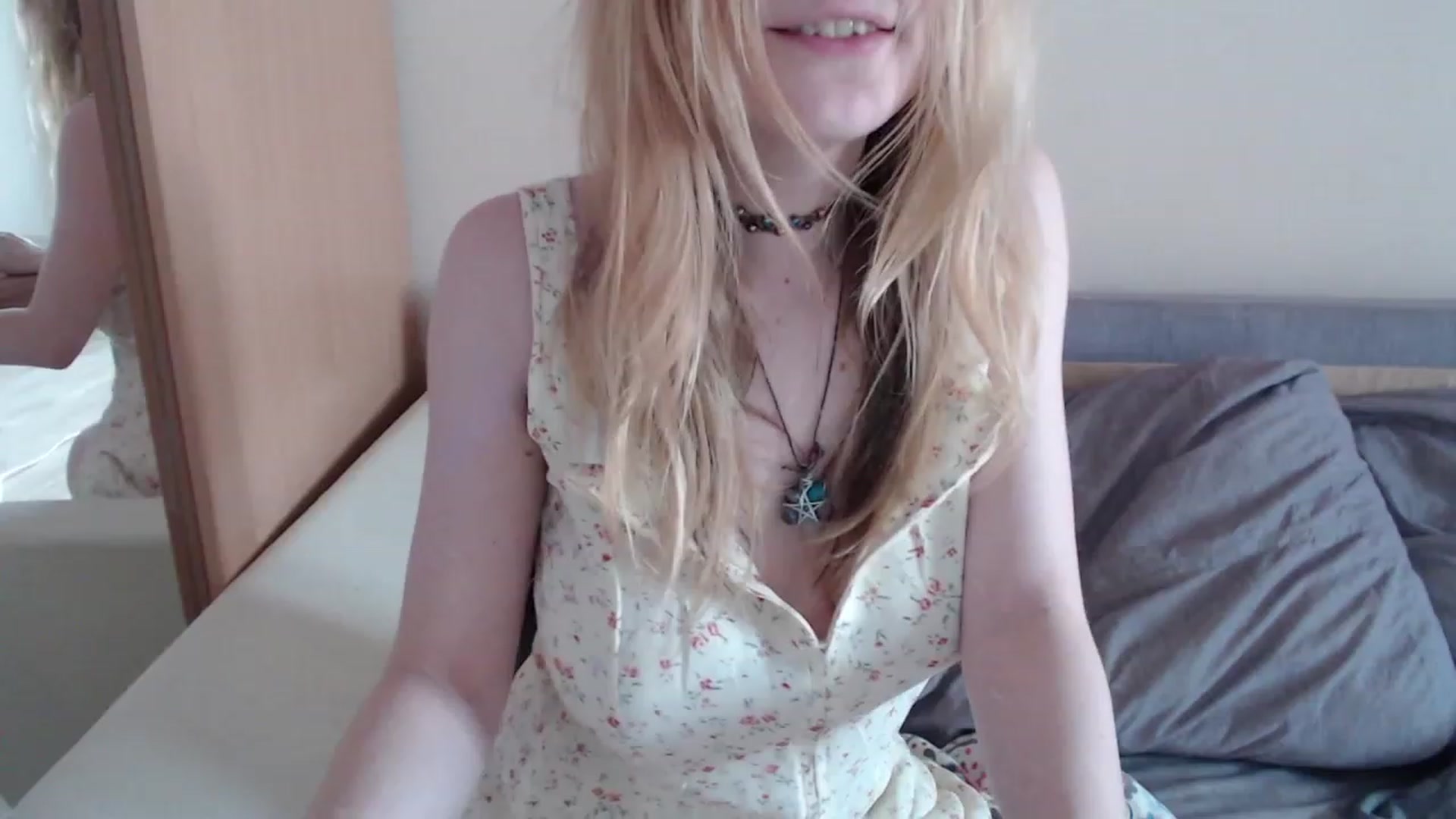 Gallery image thumbnail from LunarWltch's myfreecams stream on, 02/07/2023, 14:08 image 17 of 20