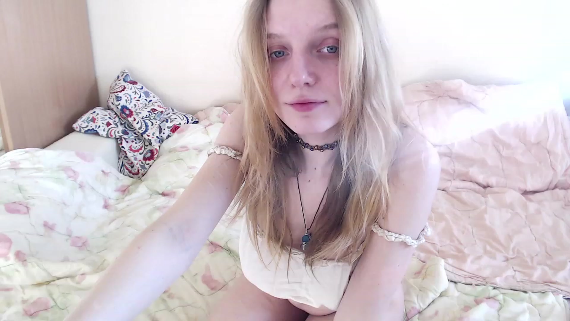 Gallery image thumbnail from LunarWltch's myfreecams stream on, 02/14/2023, 12:43 image 15 of 20