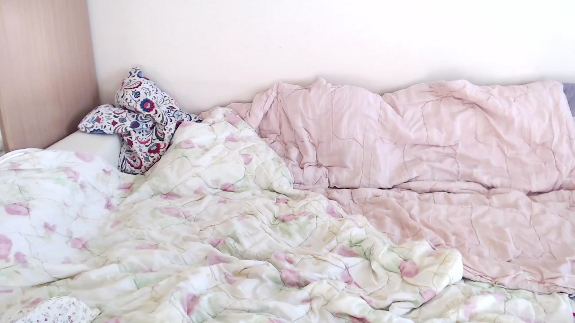 Gallery image thumbnail from LunarWltch's myfreecams stream on, 02/14/2023, 12:43 image 4 of 20