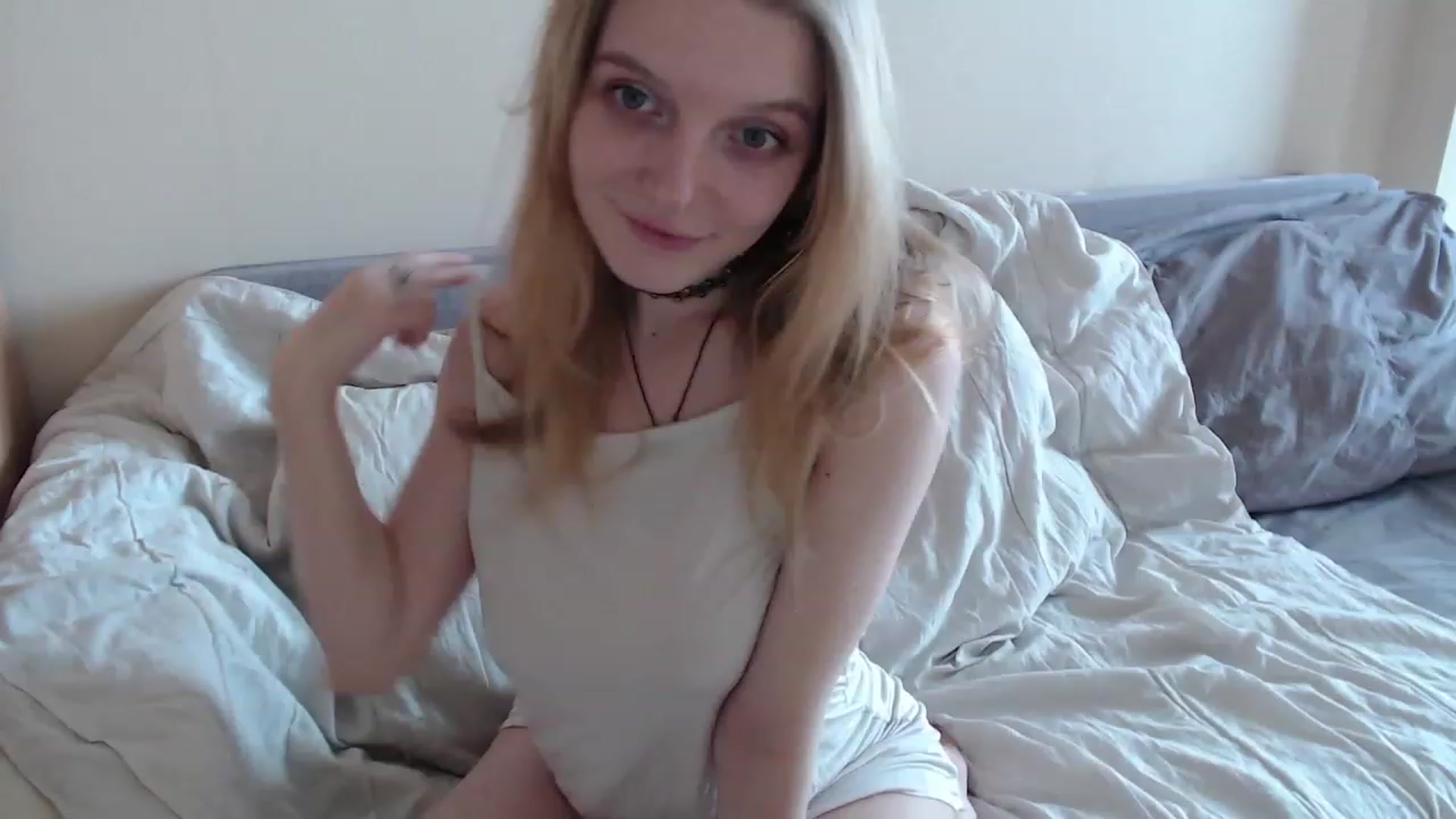 Gallery image thumbnail from LunarWltch's myfreecams stream on, 03/01/2023, 12:53 image 18 of 20
