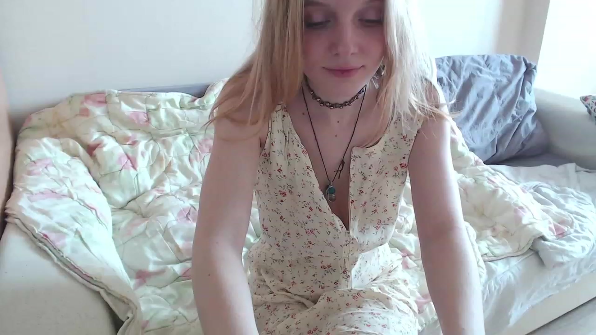 Gallery image thumbnail from LunarWltch's myfreecams stream on, 03/07/2023, 09:40 image 14 of 20