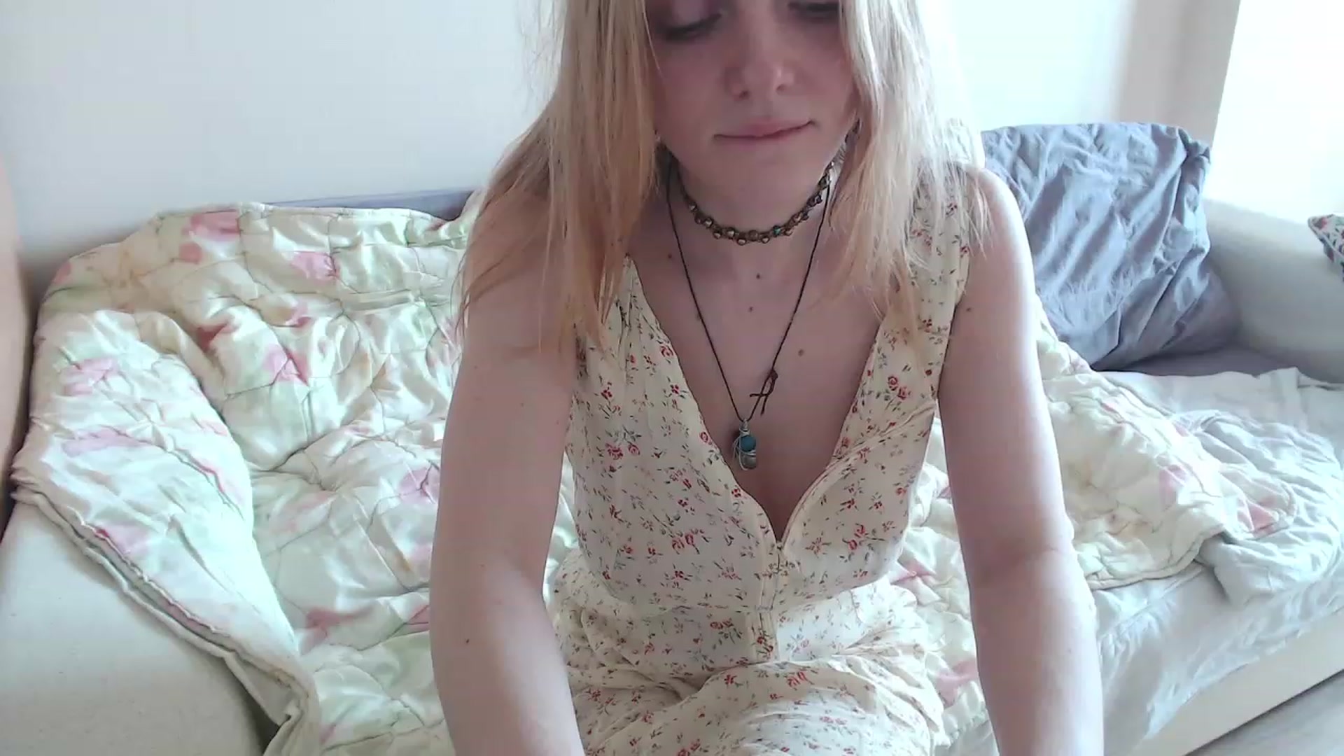 Gallery image thumbnail from LunarWltch's myfreecams stream on, 03/07/2023, 09:40 image 15 of 20