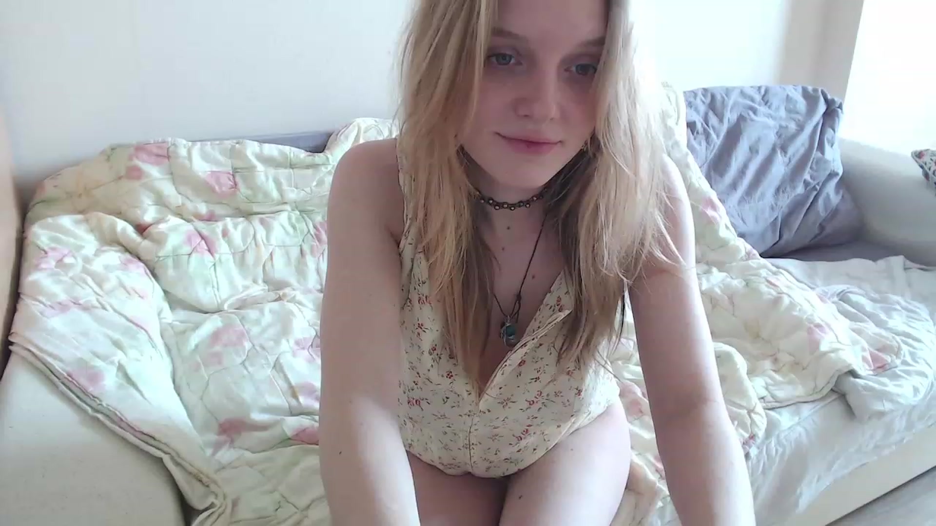 Gallery image thumbnail from LunarWltch's myfreecams stream on, 03/07/2023, 09:40 image 7 of 20