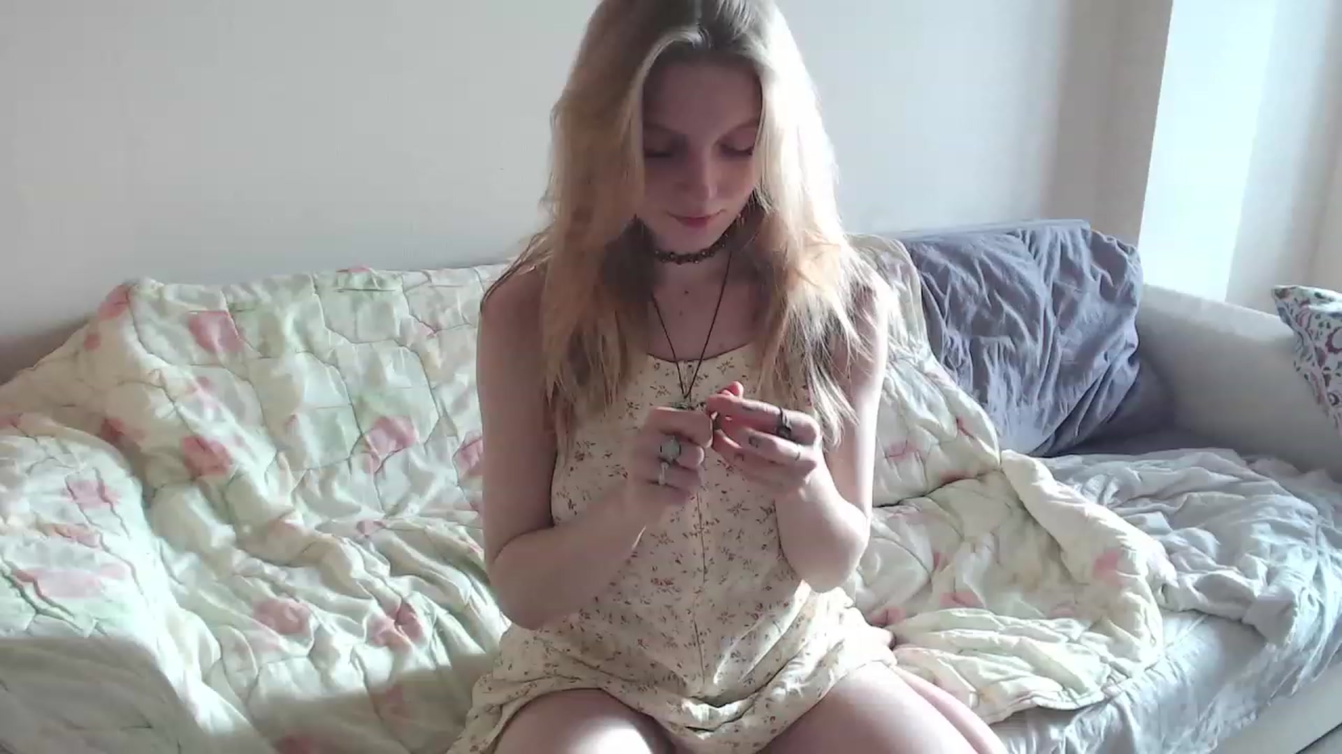 Gallery image thumbnail from LunarWltch's myfreecams stream on, 03/07/2023, 14:01 image 3 of 20
