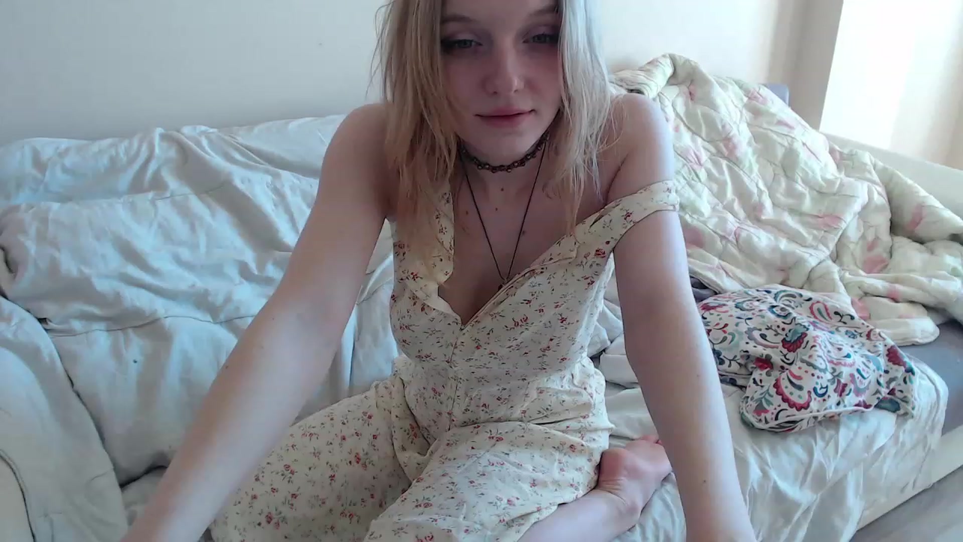 Gallery image thumbnail from LunarWltch's myfreecams stream on, 03/10/2023, 10:04 image 19 of 20