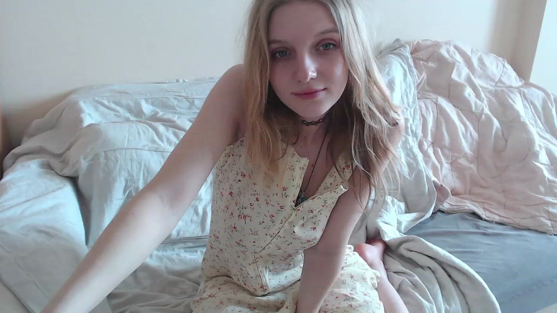 Gallery image thumbnail from LunarWltch's myfreecams stream on, 03/11/2023, 09:35 image 5 of 20