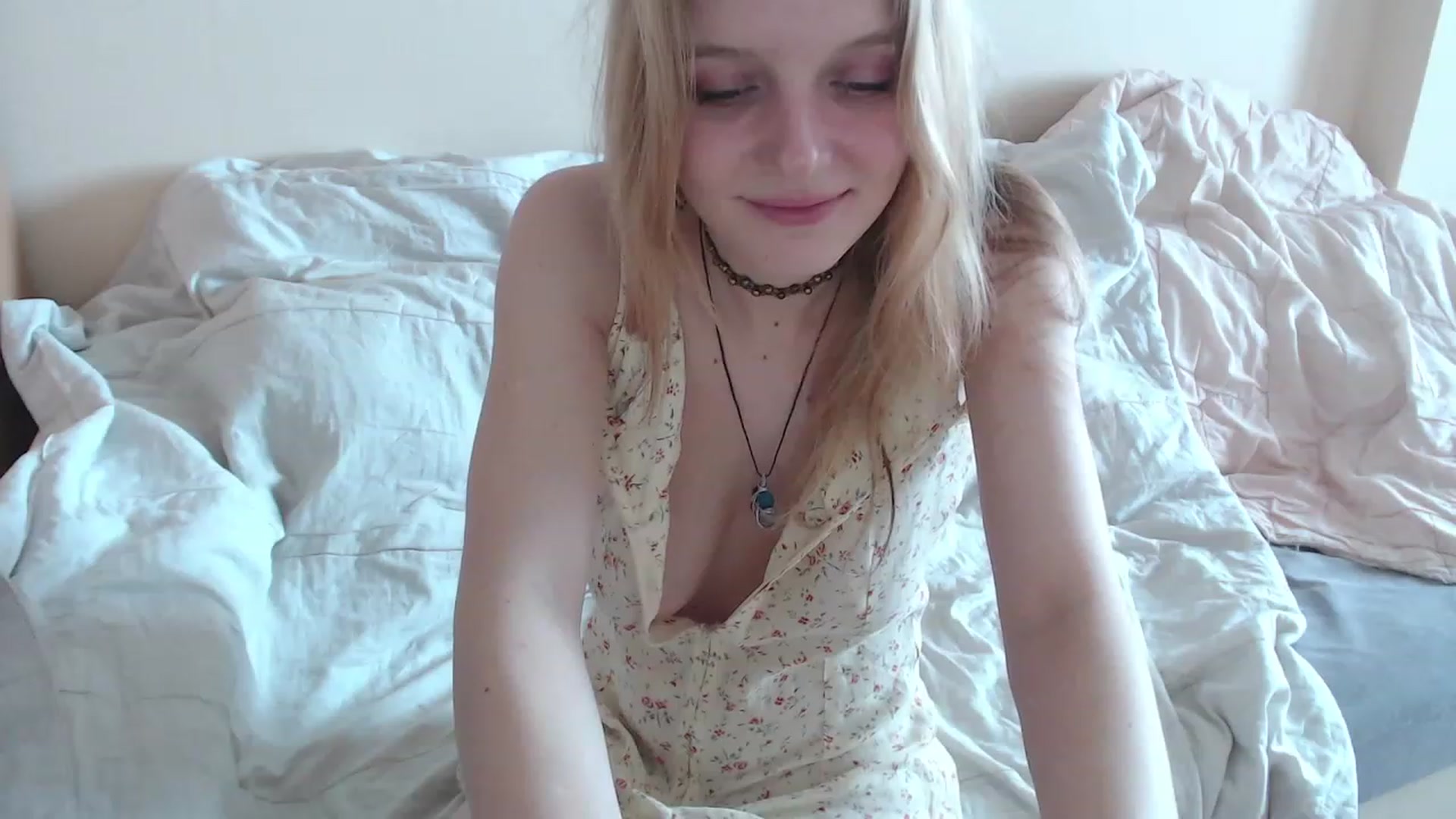 Gallery image thumbnail from LunarWltch's myfreecams stream on, 03/11/2023, 10:22 image 9 of 20