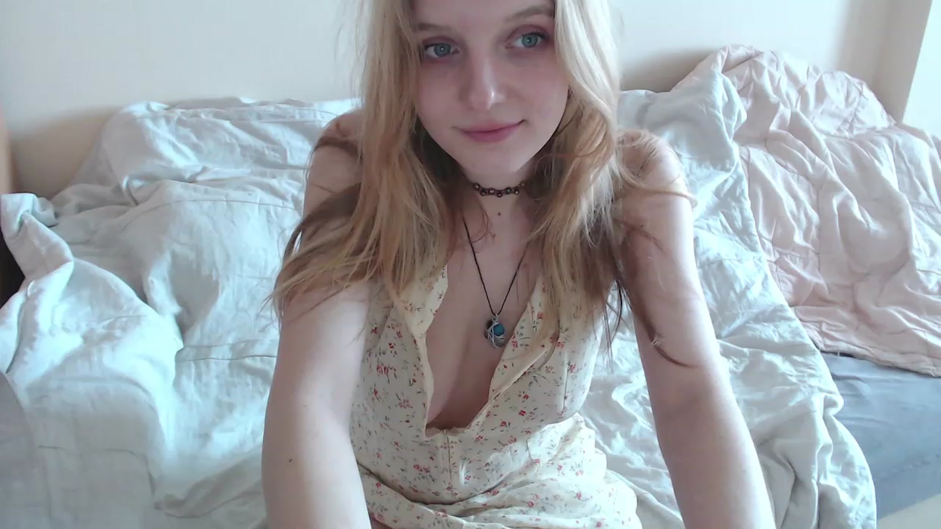 Gallery image thumbnail from LunarWltch's myfreecams stream on, 03/11/2023, 10:22 image 11 of 20