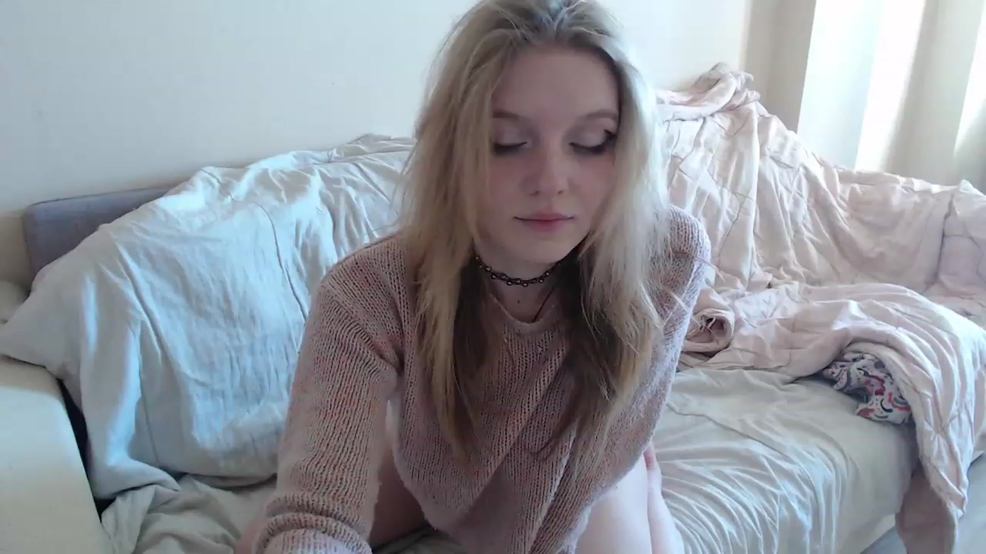Gallery image thumbnail from LunarWltch's myfreecams stream on, 03/13/2023, 09:11 image 7 of 20
