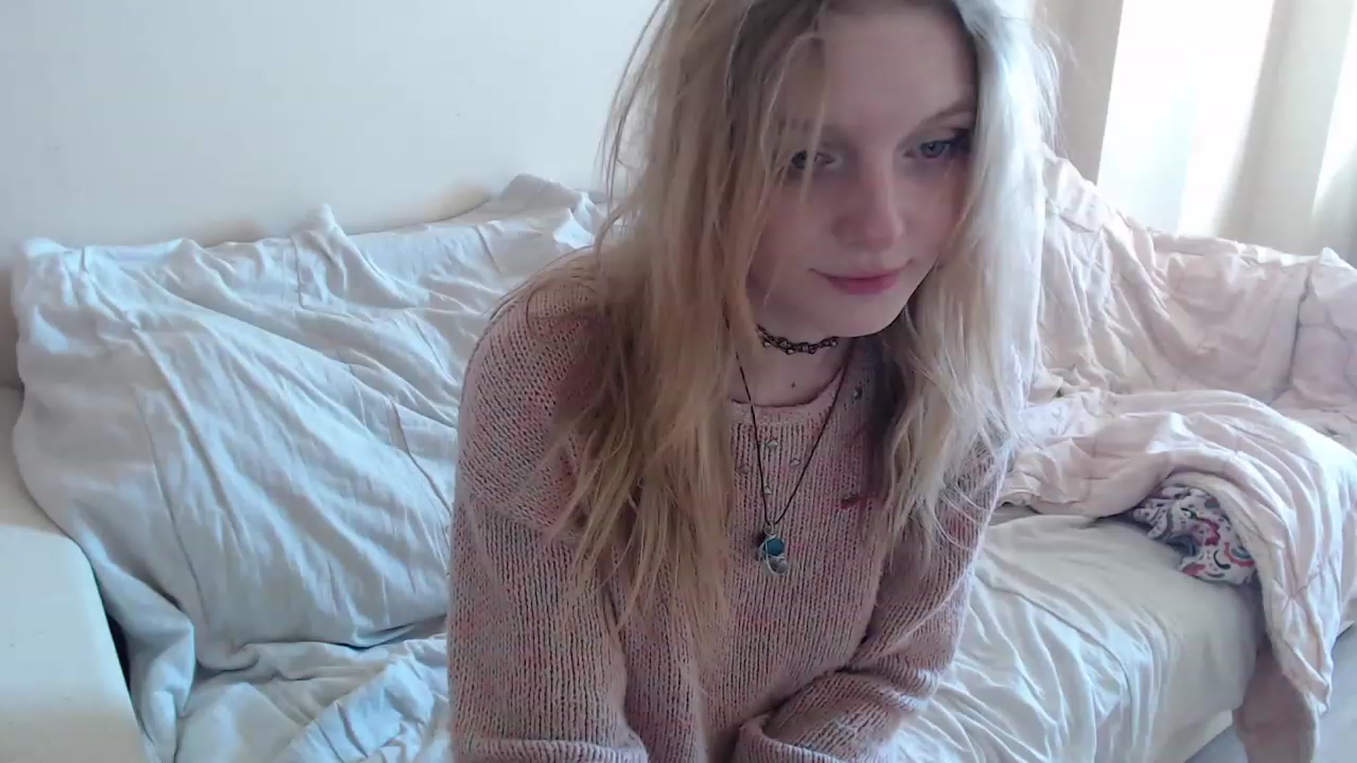 Gallery image thumbnail from LunarWltch's myfreecams stream on, 03/13/2023, 10:01 image 5 of 20