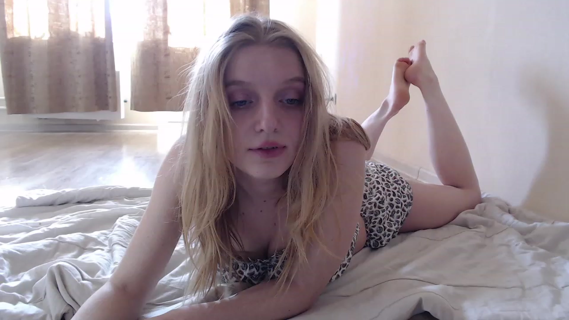 Gallery image thumbnail from LunarWltch's myfreecams stream on, 03/20/2023, 13:33 image 16 of 20