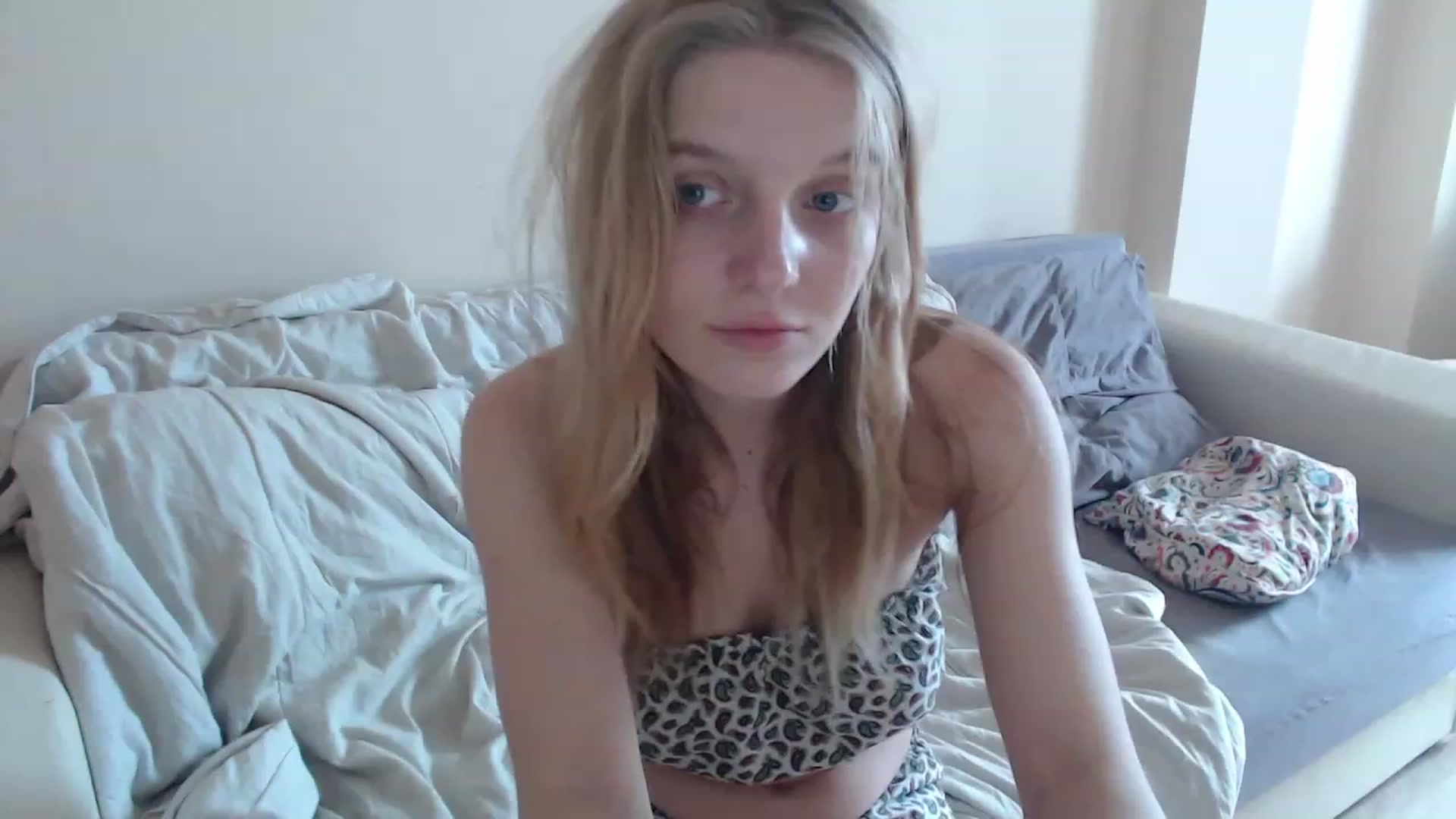 Gallery image thumbnail from LunarWltch's myfreecams stream on, 03/22/2023, 13:41 image 6 of 20