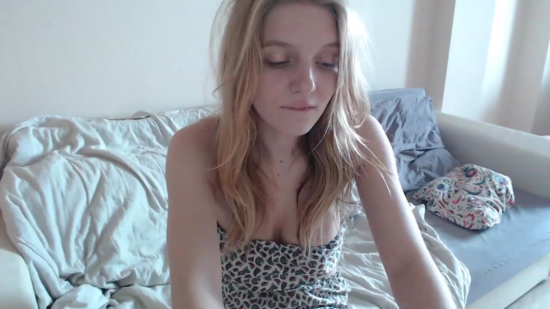 Gallery image thumbnail from LunarWltch's myfreecams stream on, 03/22/2023, 13:41 image 15 of 20