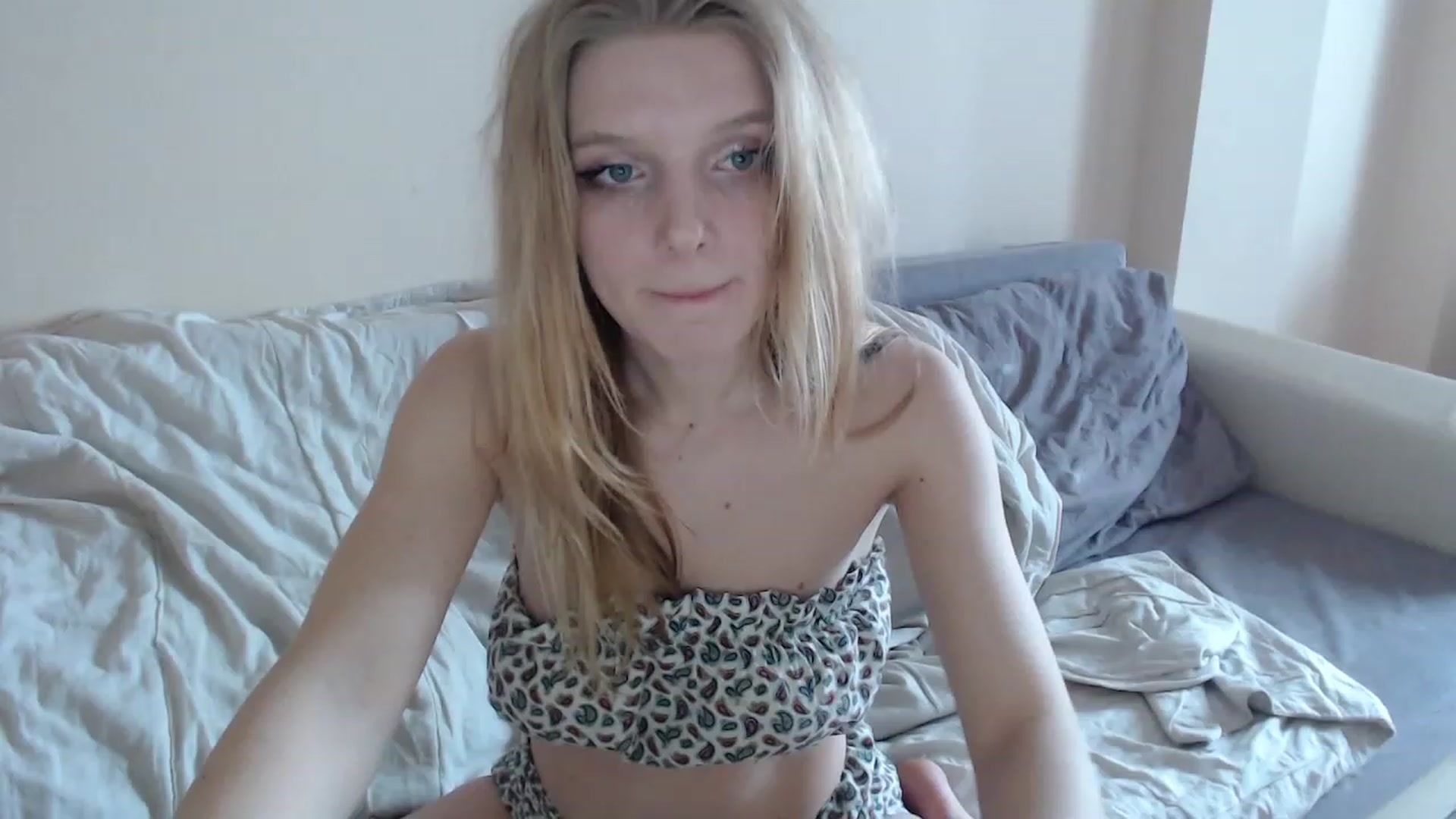 Gallery image thumbnail from LunarWltch's myfreecams stream on, 03/23/2023, 12:18 image 18 of 20