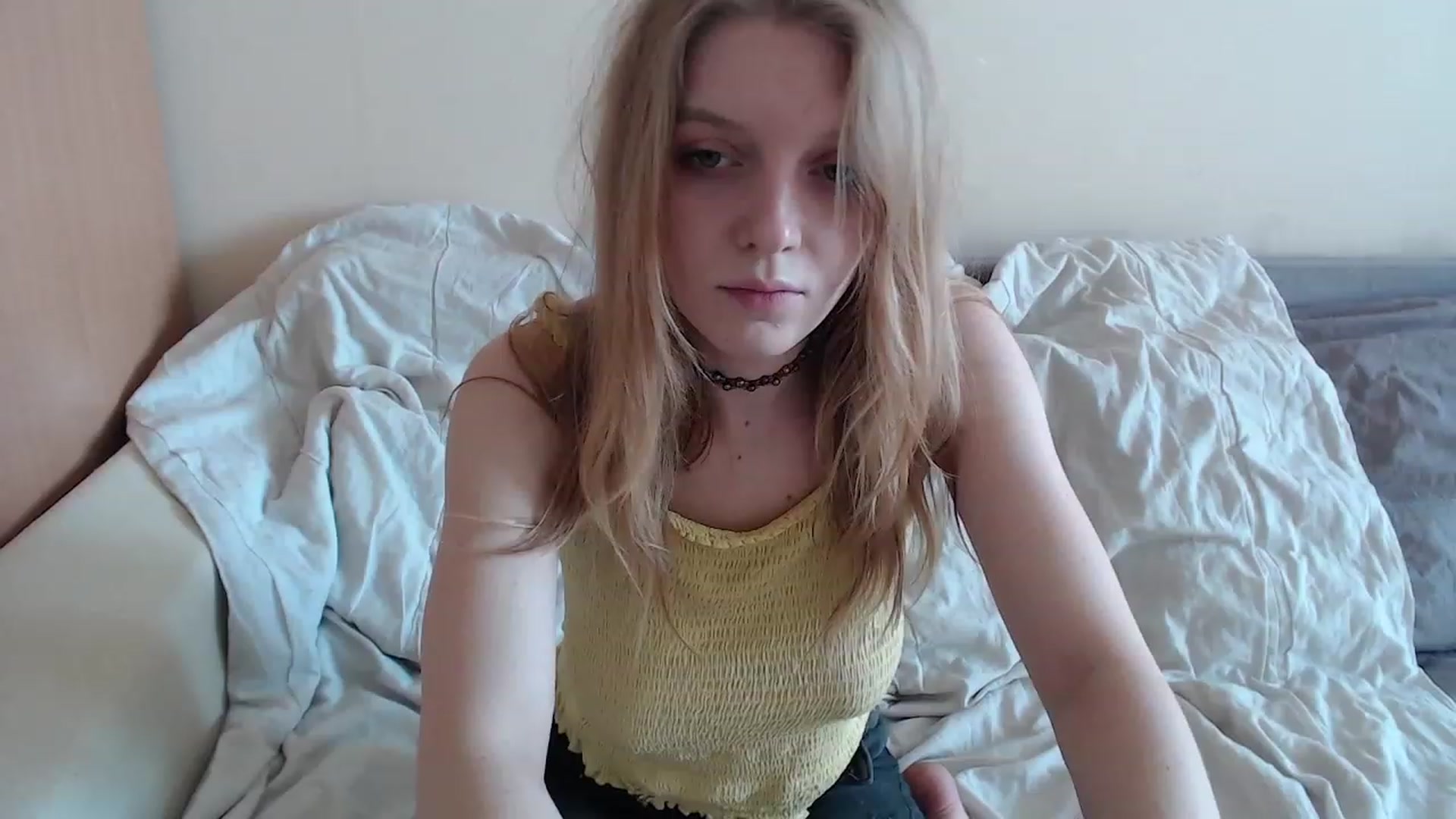 Gallery image thumbnail from LunarWltch's myfreecams stream on, 04/12/2023, 11:37 image 6 of 20