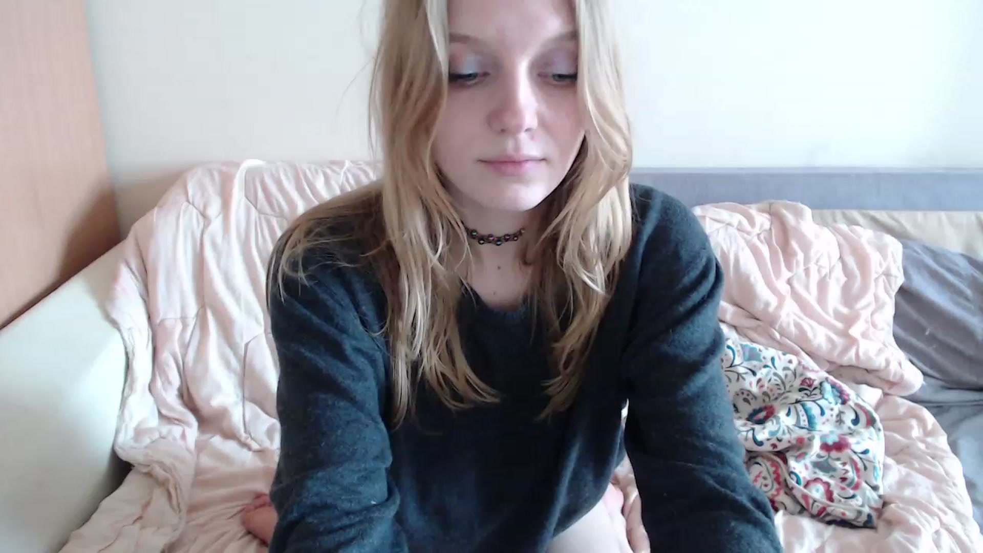 Gallery image thumbnail from LunarWltch's myfreecams stream on, 04/27/2023, 14:24 image 19 of 20